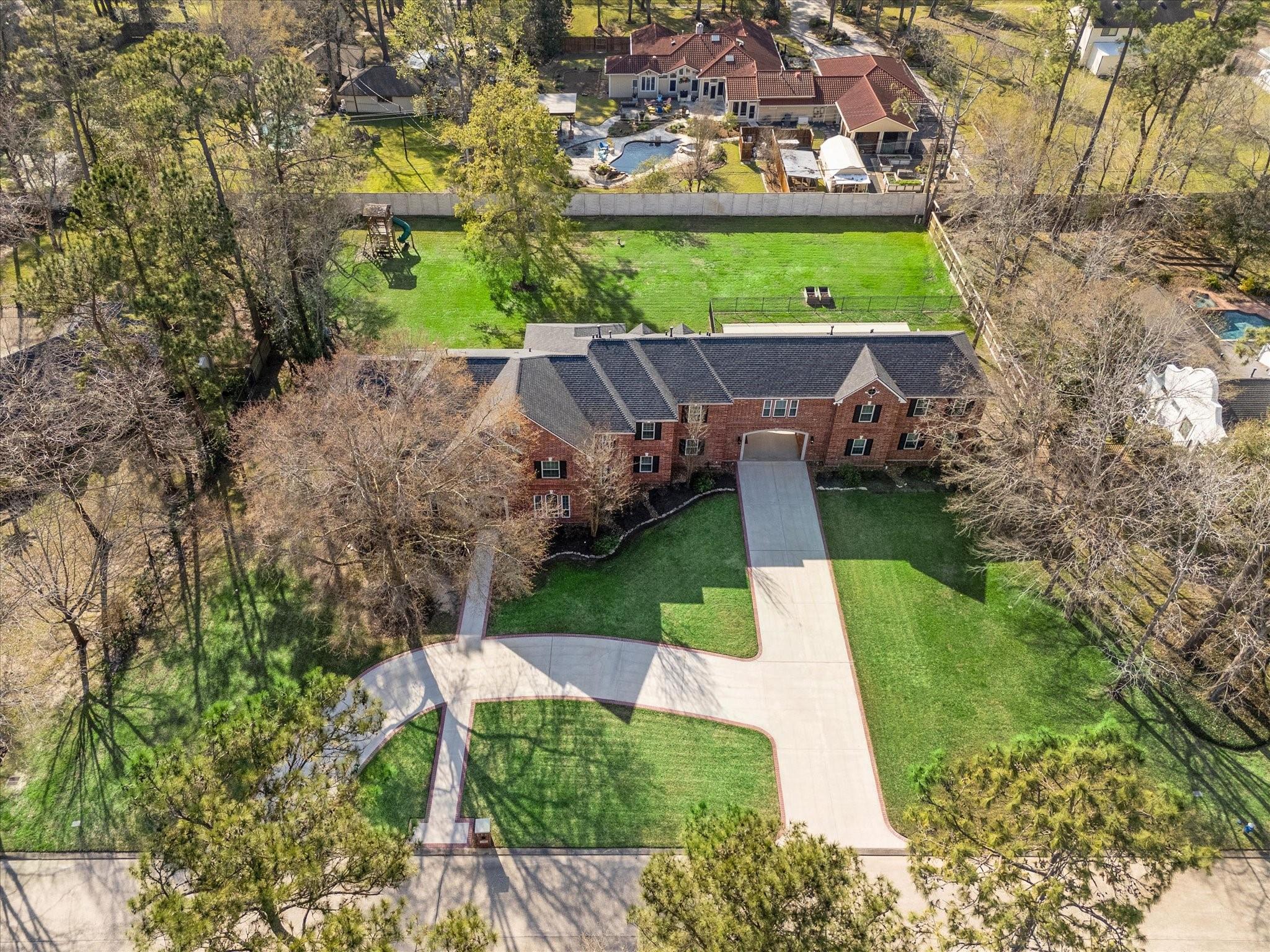 15 Enchanted Woods Drive — photo