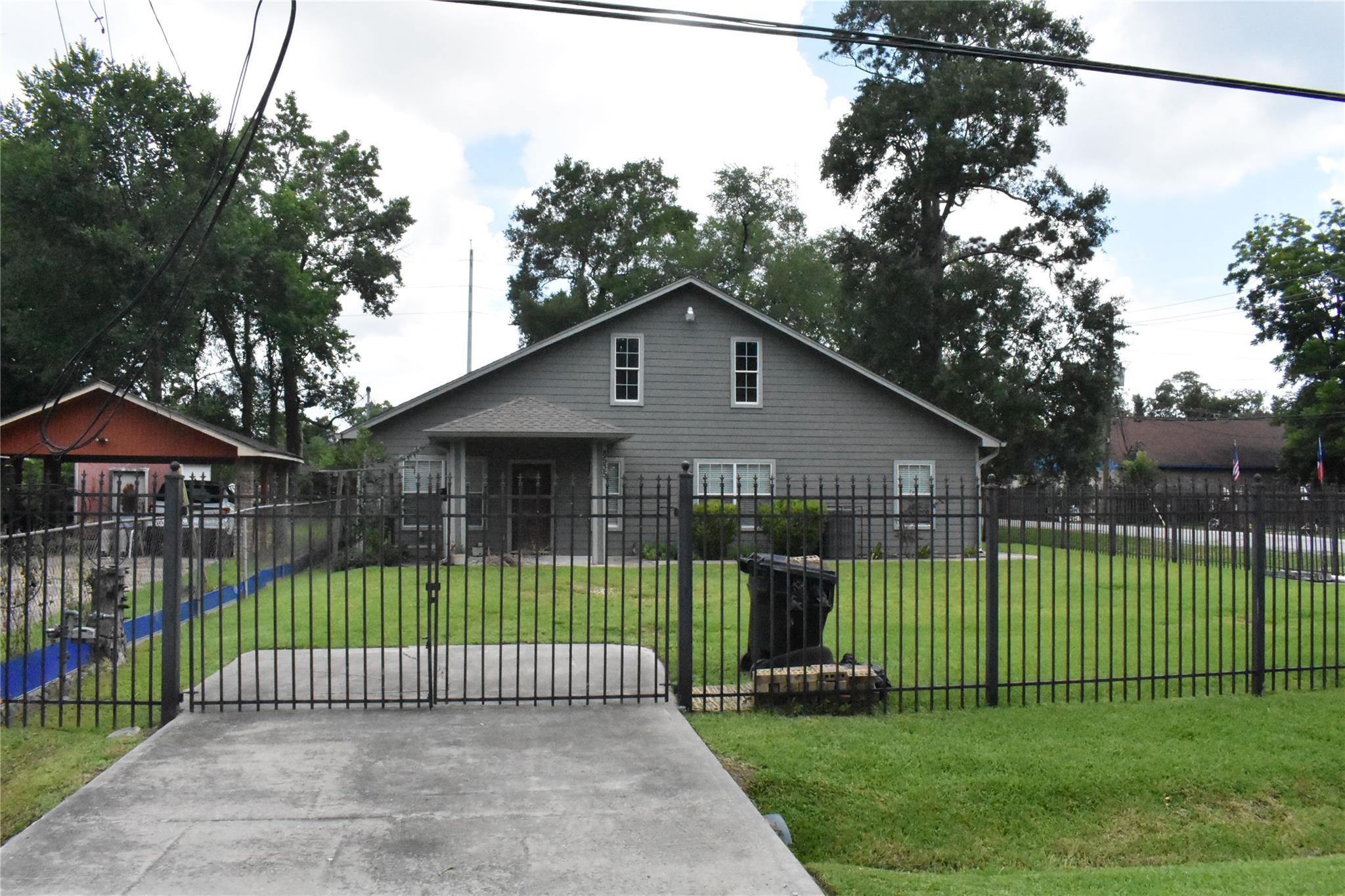 8535 Parkette Drive — photo