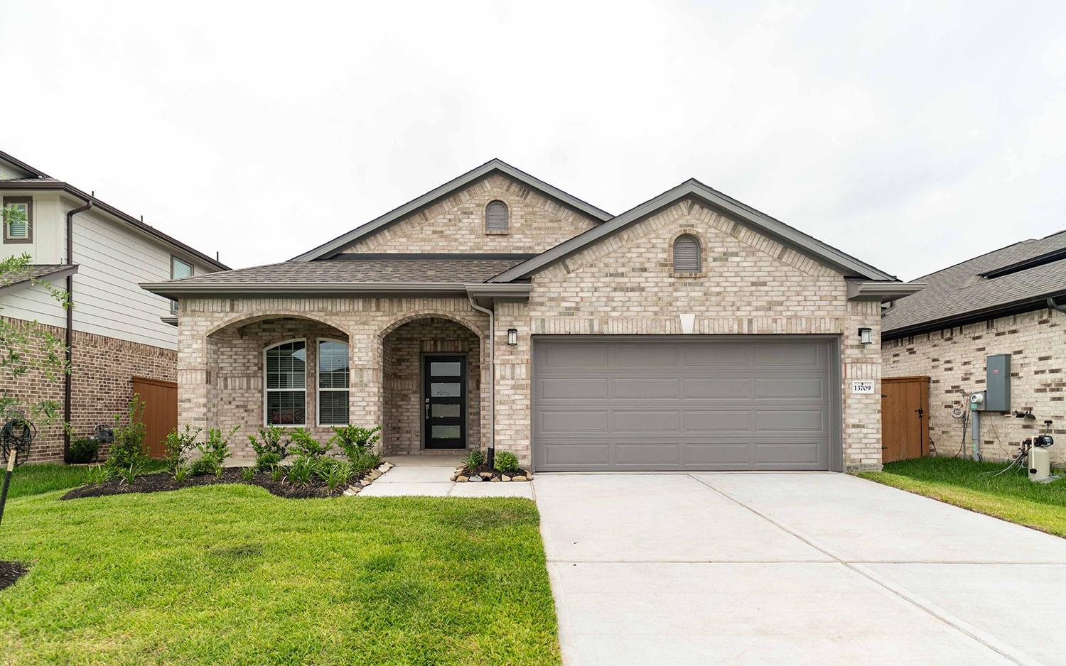 13709 Seneca Lake Drive — photo