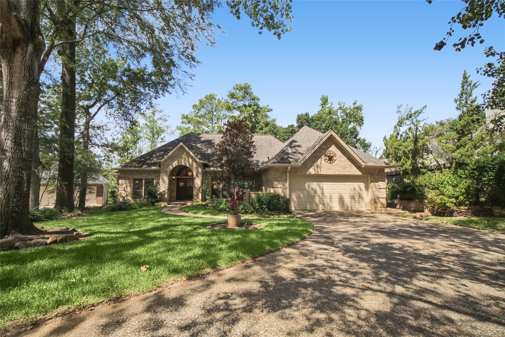 112 Inverness Drive — photo