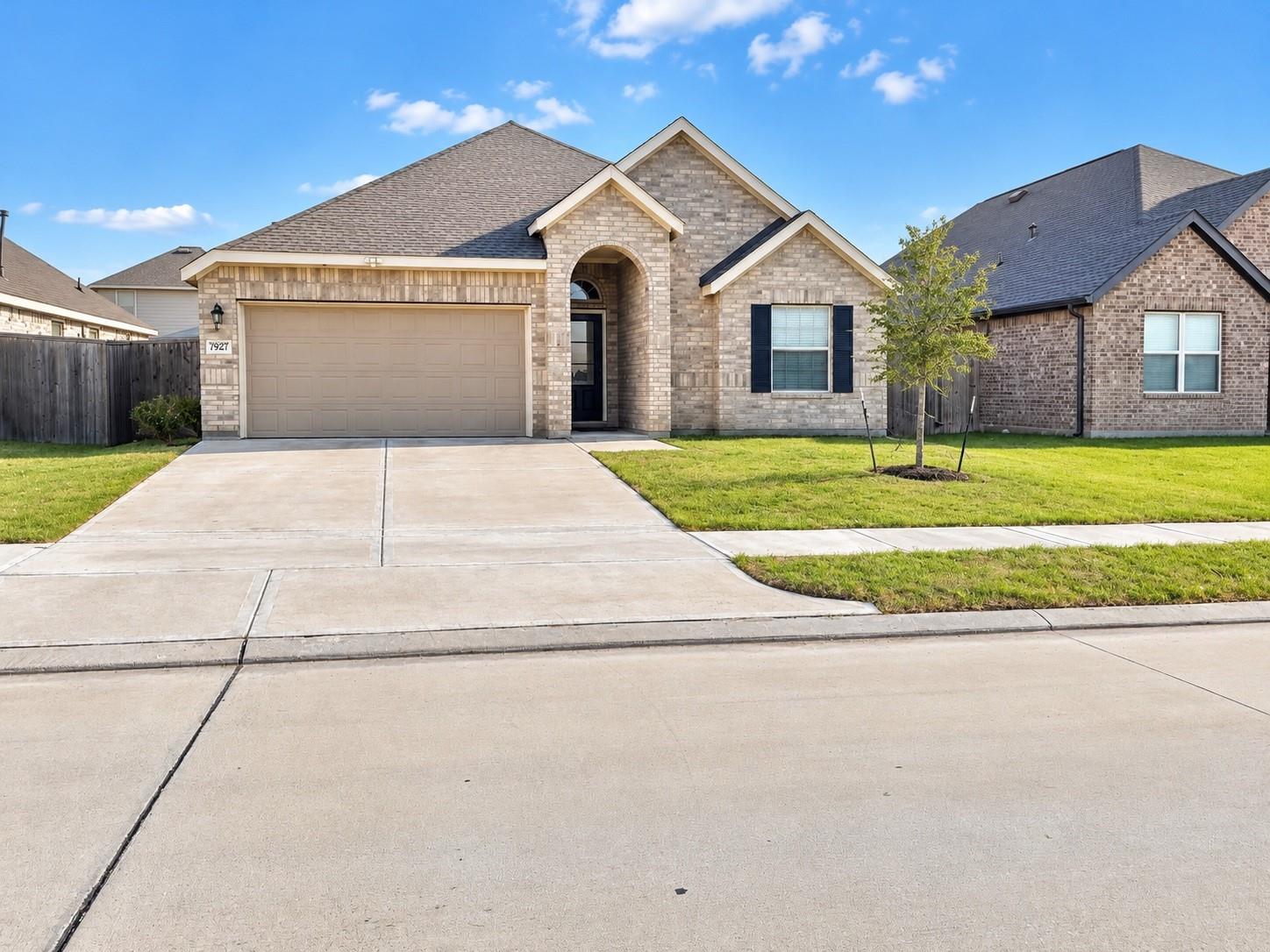 7927 Eagle Creek Ln — photo