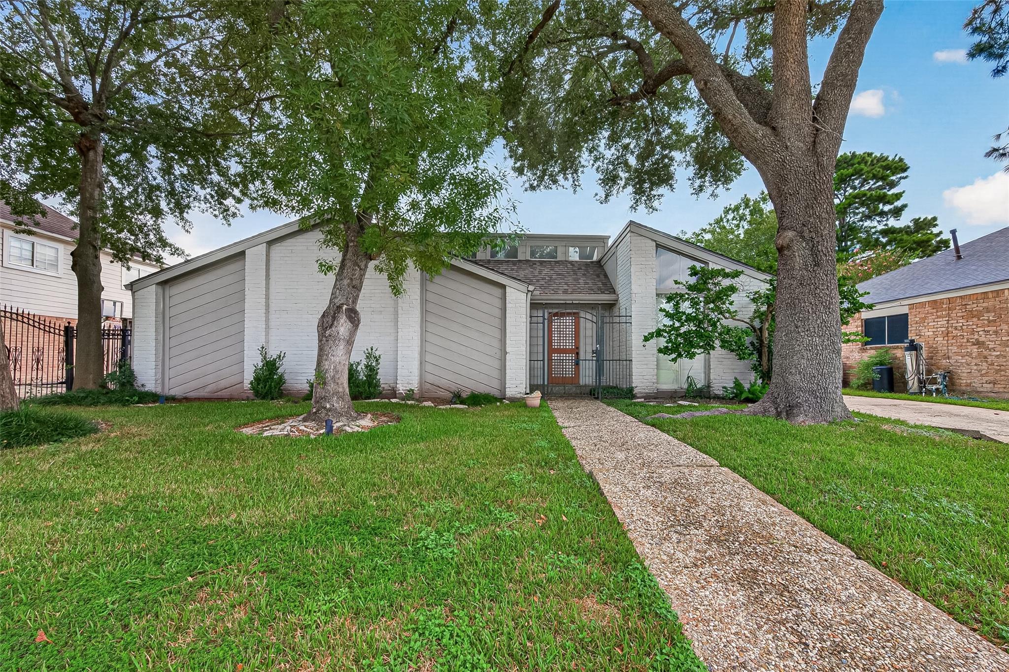 4711 Eagle Trail Drive — photo