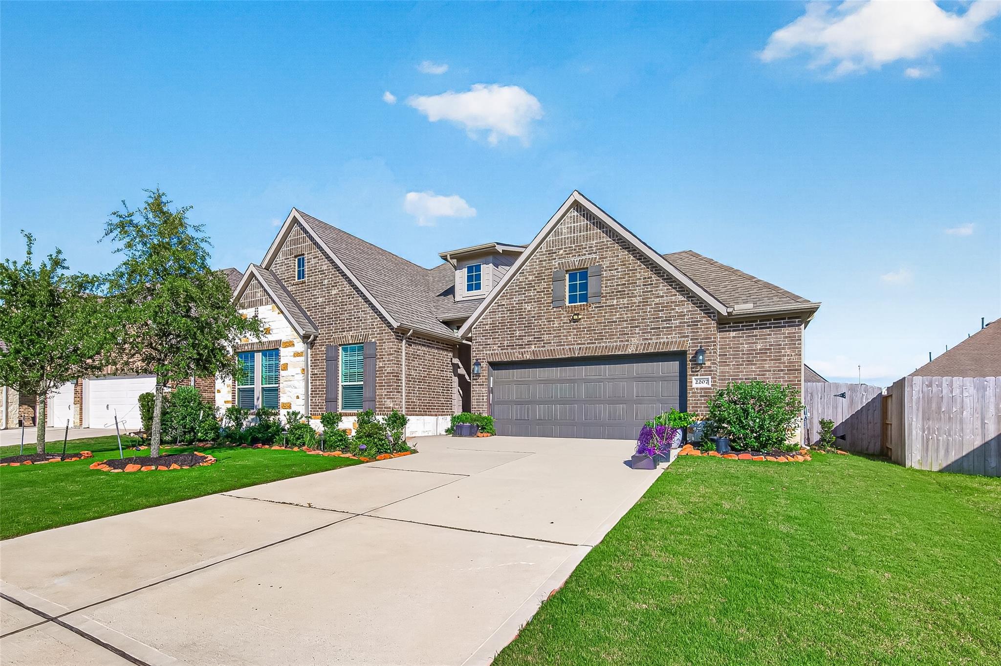 2207 Carrol Creek Drive — photo