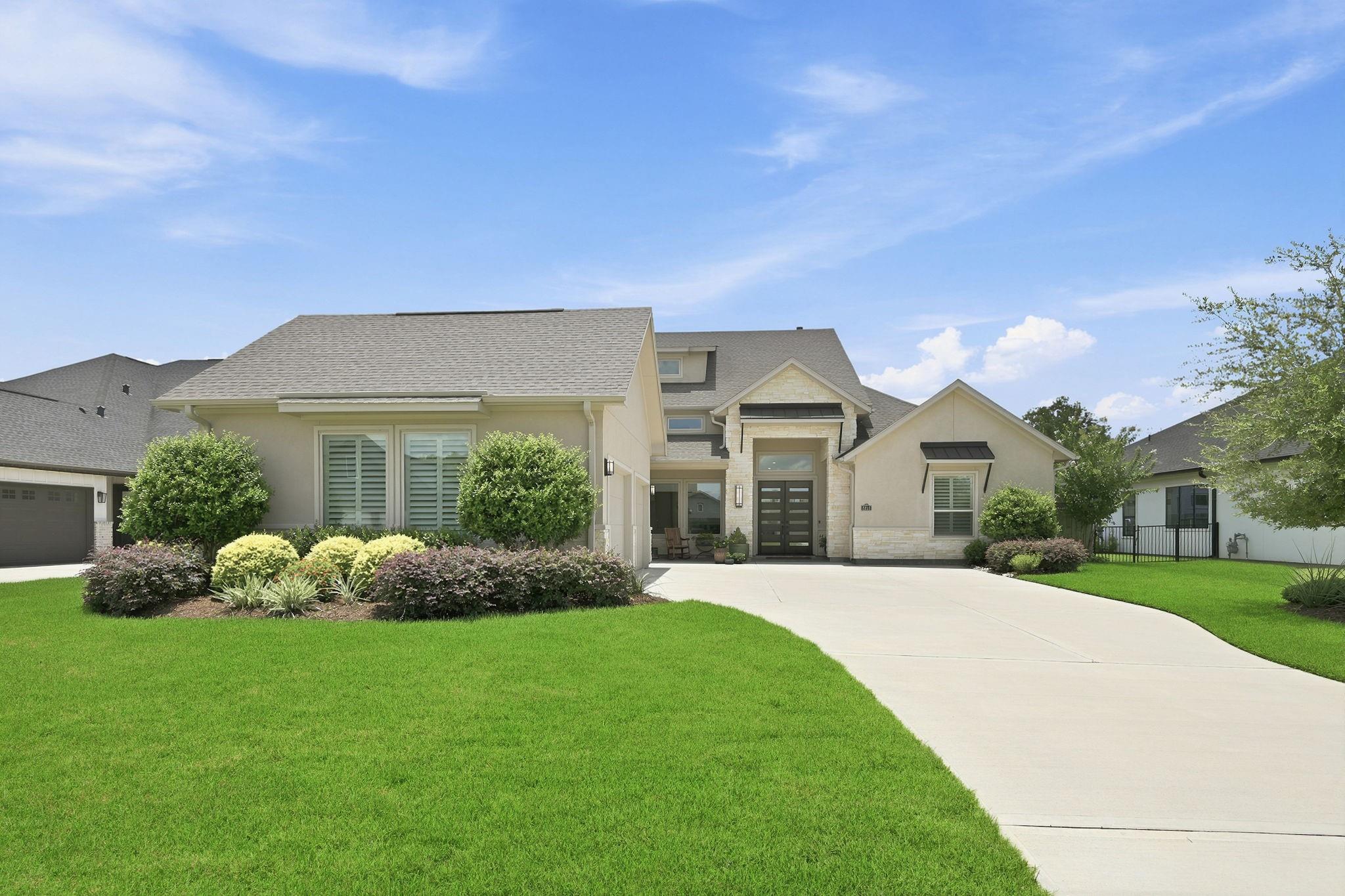 3211 Whispering Pecans Drive — photo