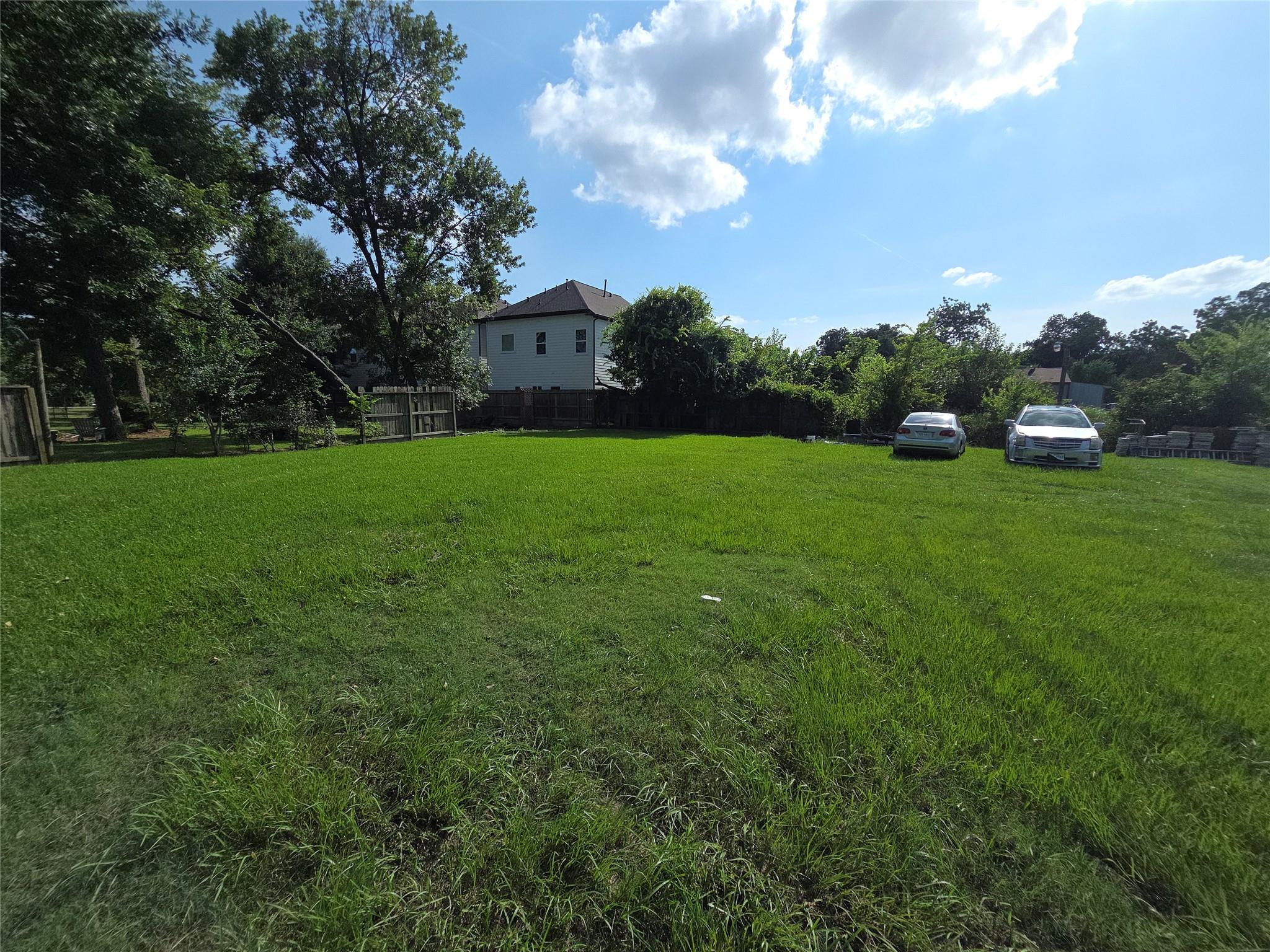 701 Mansfield Street — photo