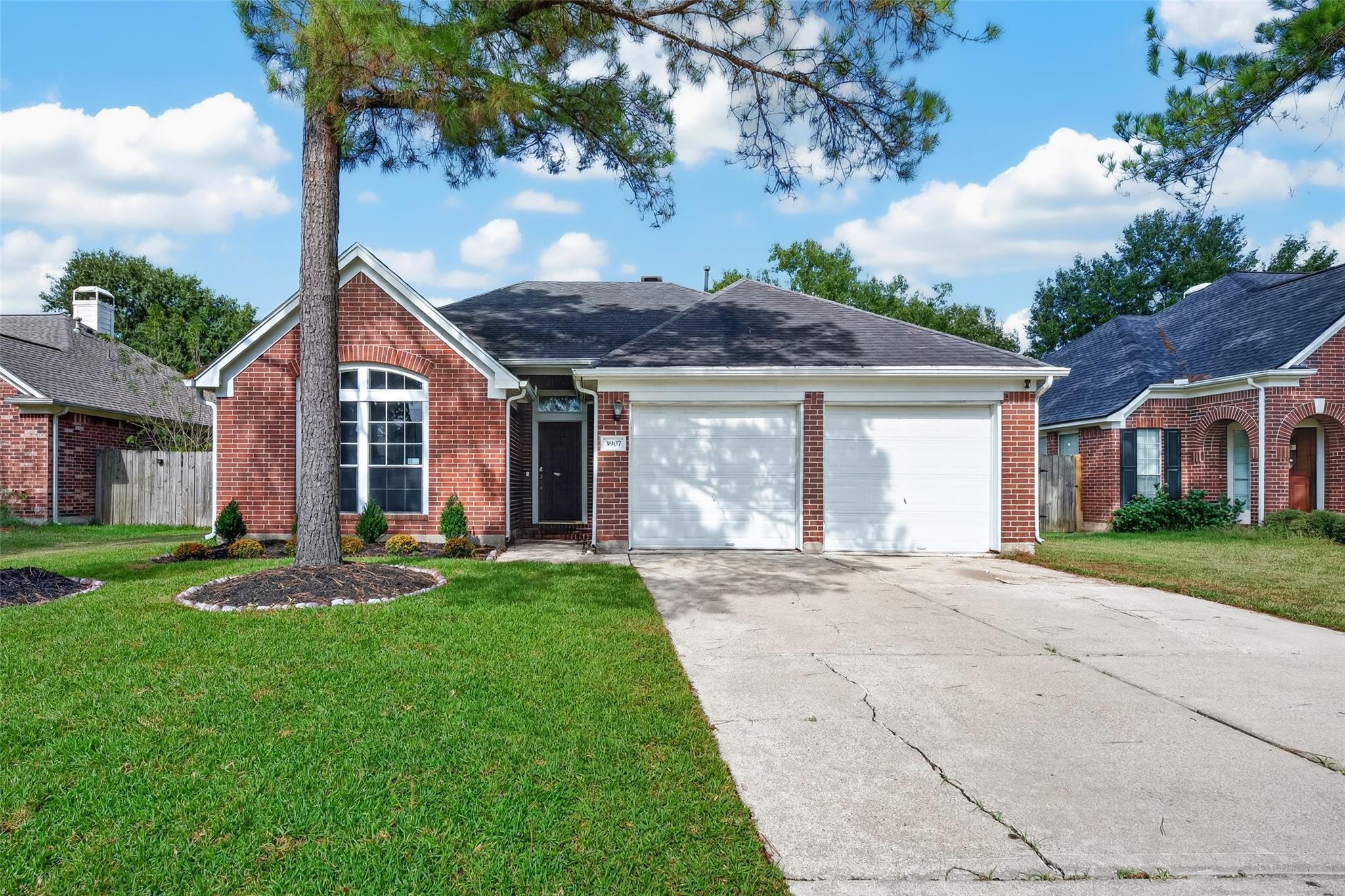 3907 Vinecrest Drive — photo