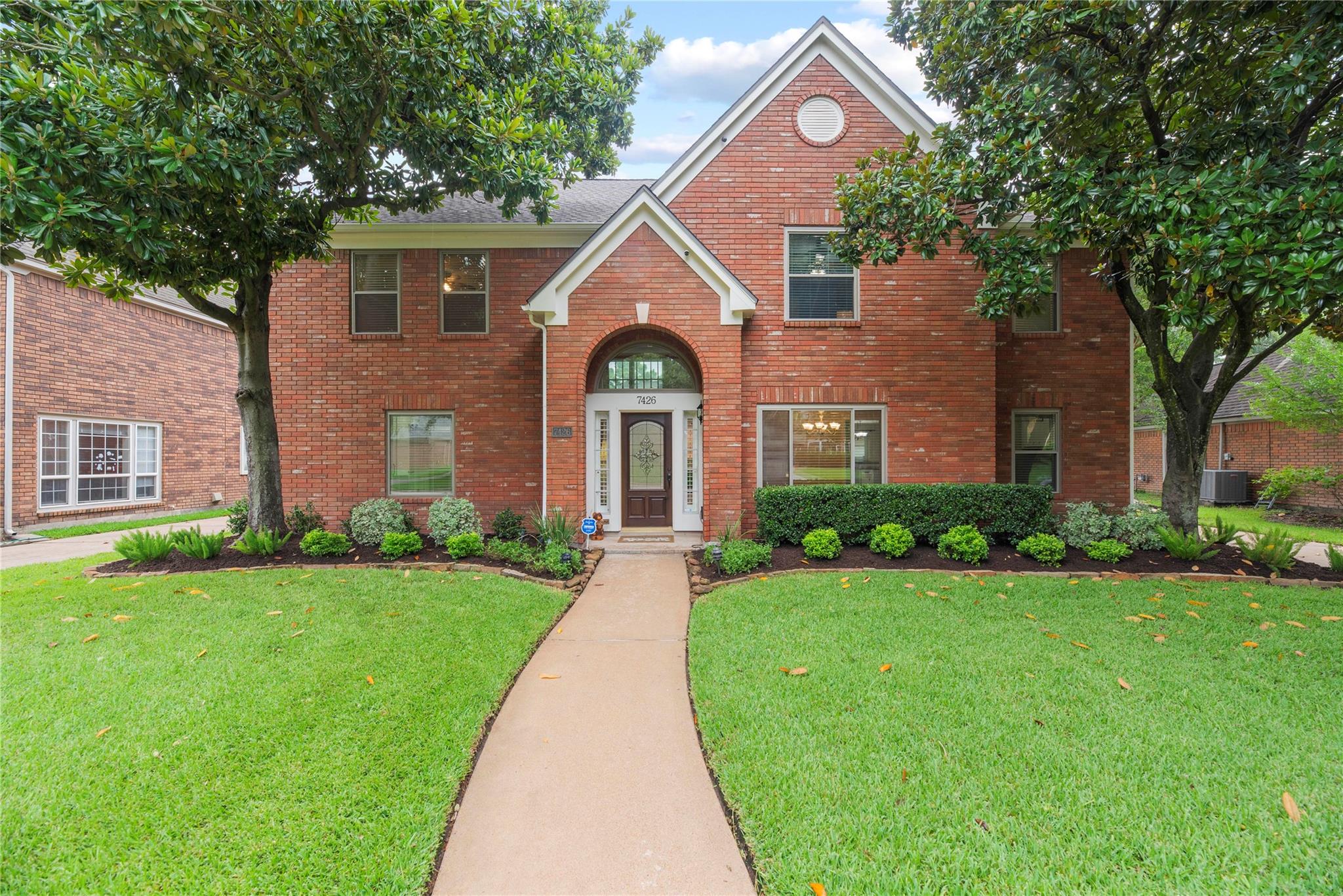 7426 Foxton Place Court — photo