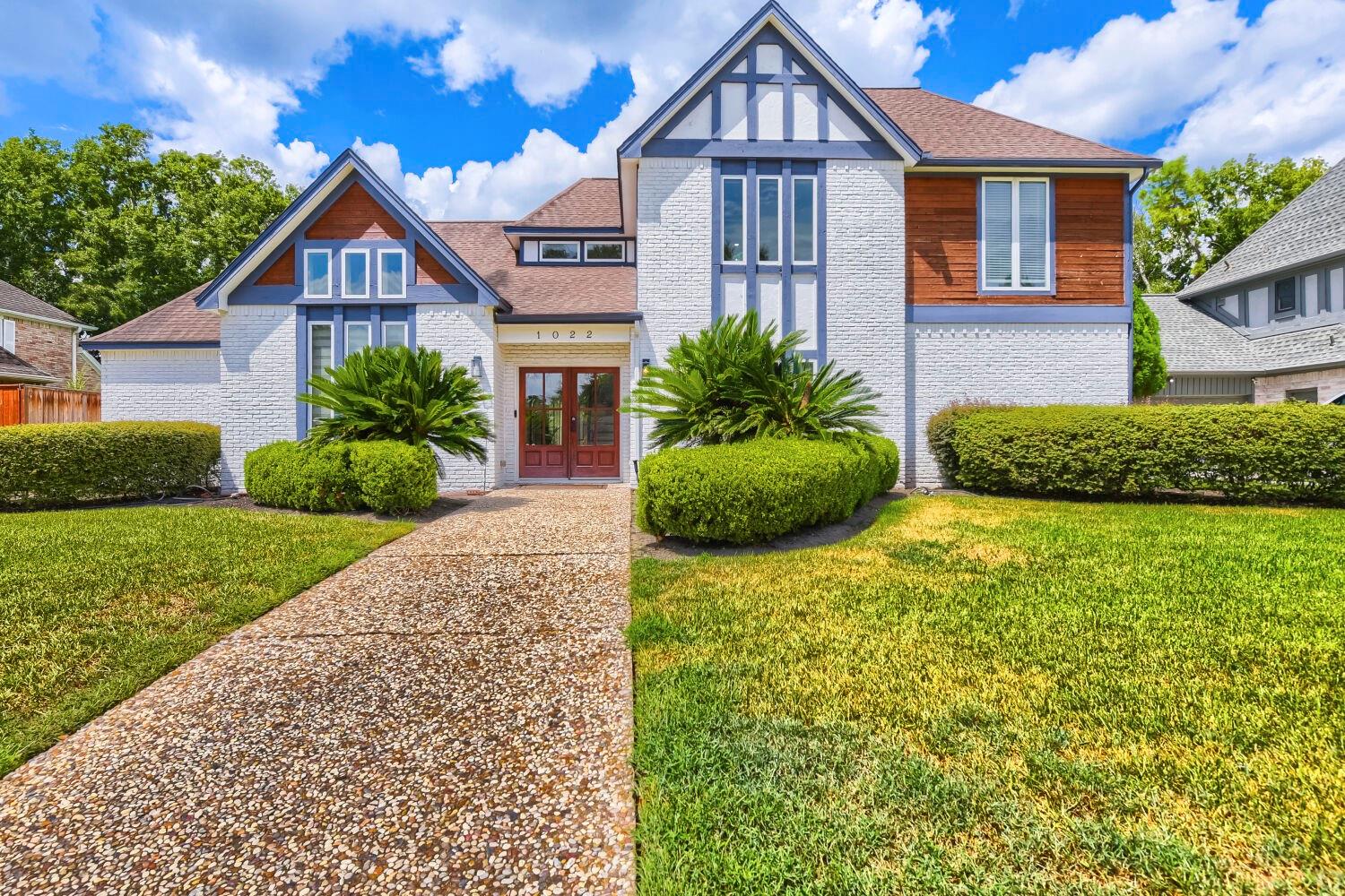 1022 Crossroads Drive — photo