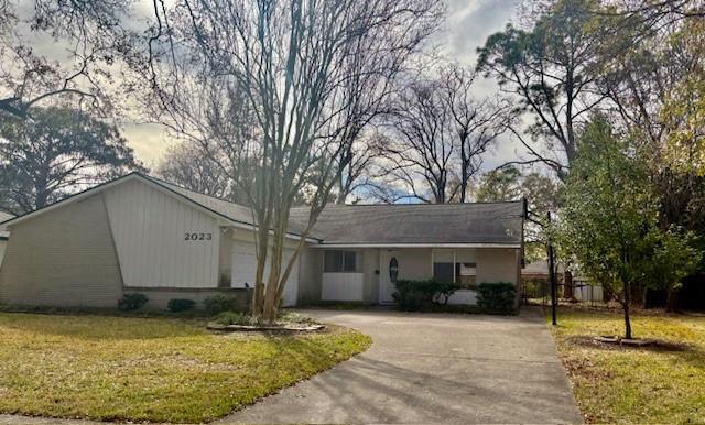 2023 Westlake Road — photo