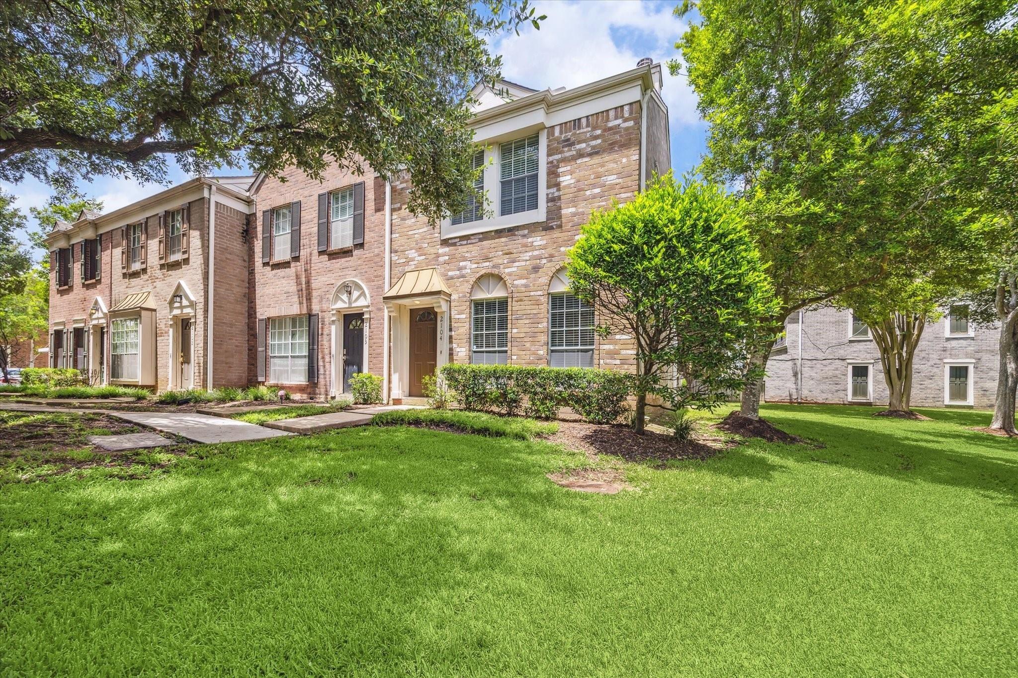 2930 Grants Lake Boulevard #2104 — photo