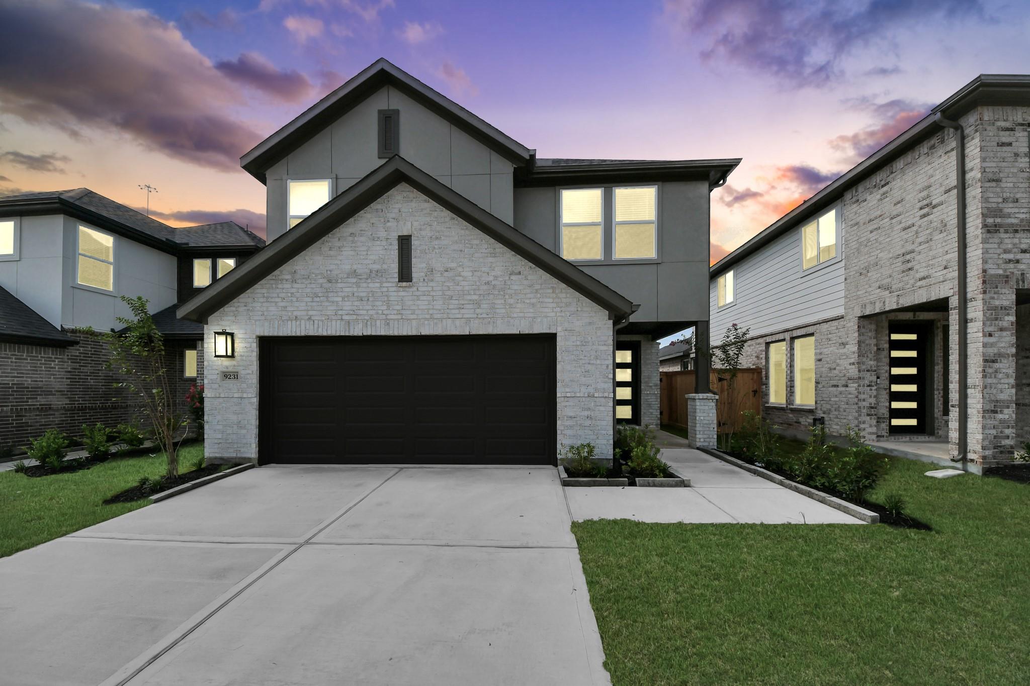 9231 Willowbank Gap Lane — photo