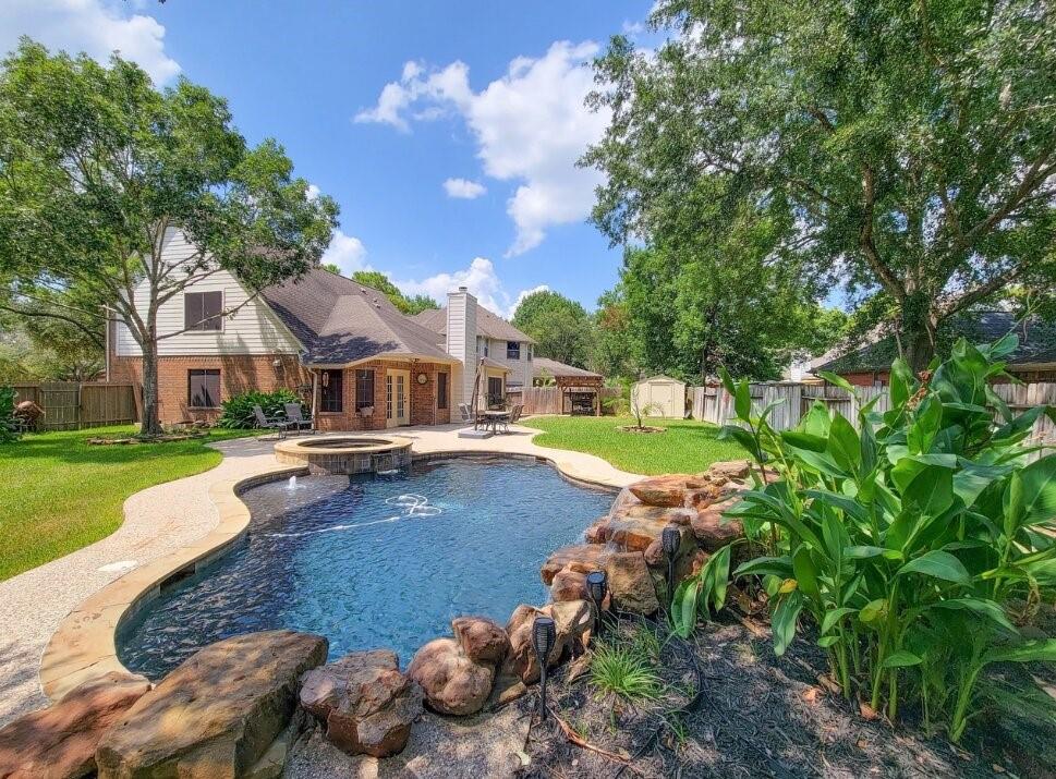 20303 Vaulted Chestnut Lane — photo