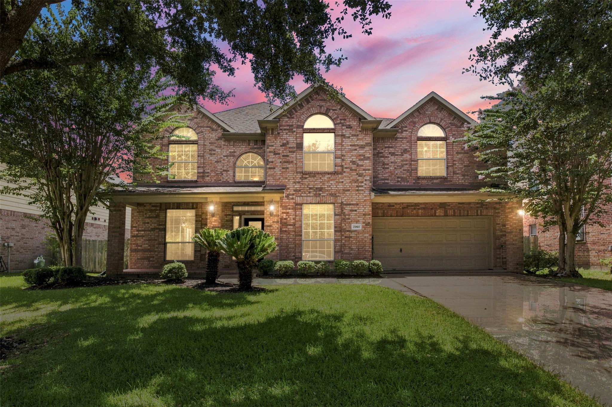 21811 Honeysuckle Grove Lane — photo