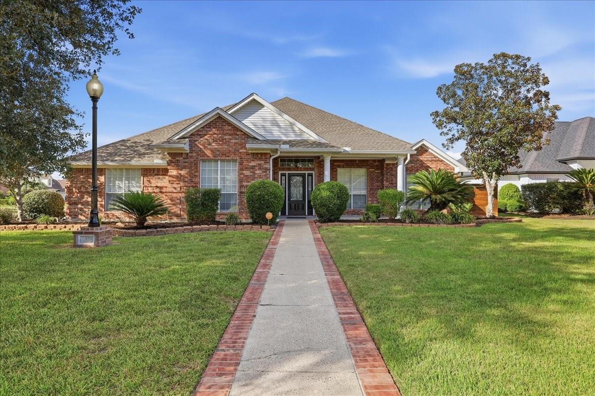 6375 Chasse Knoll — photo