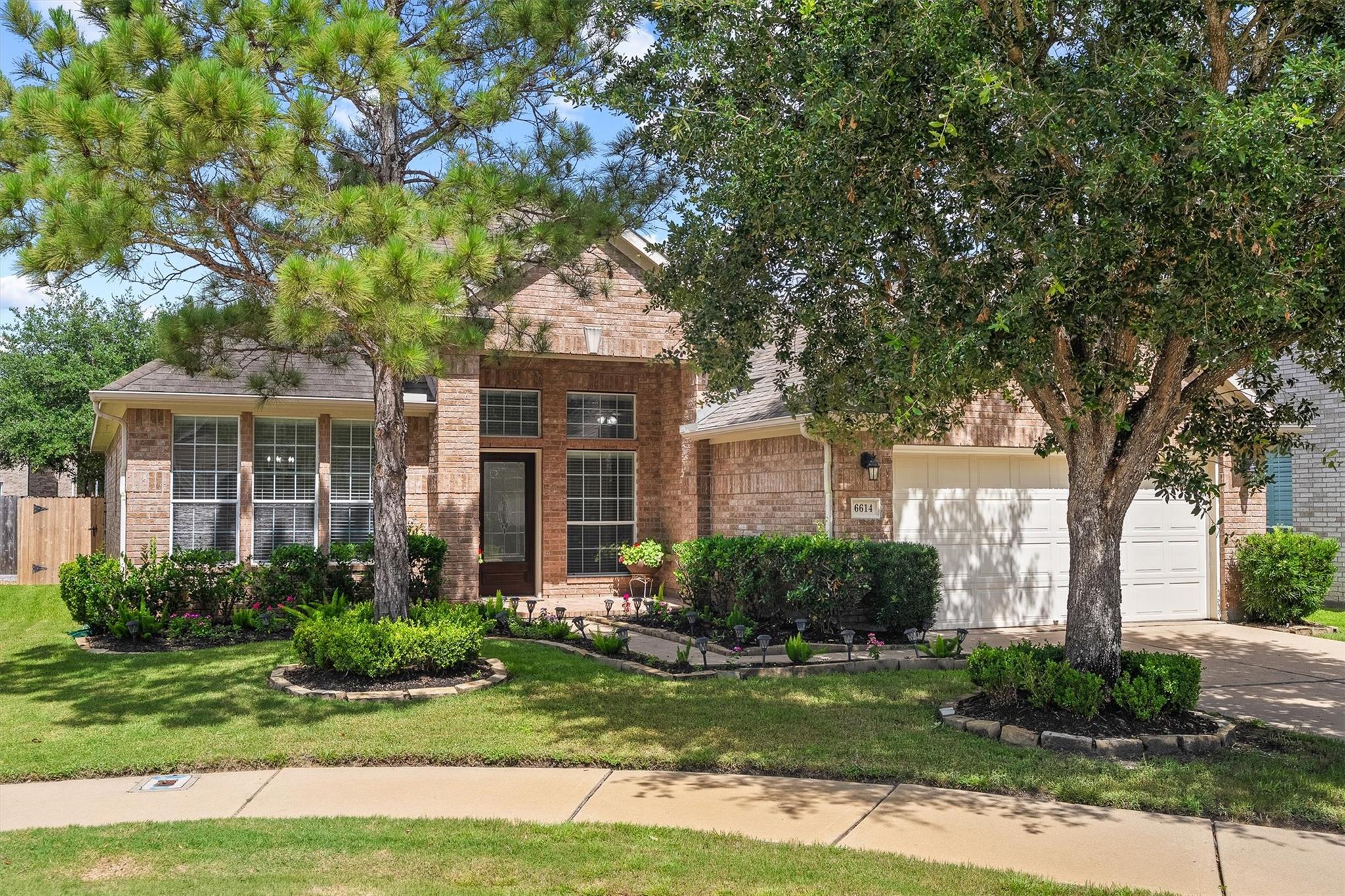 6614 Lavender Bend Lane — photo