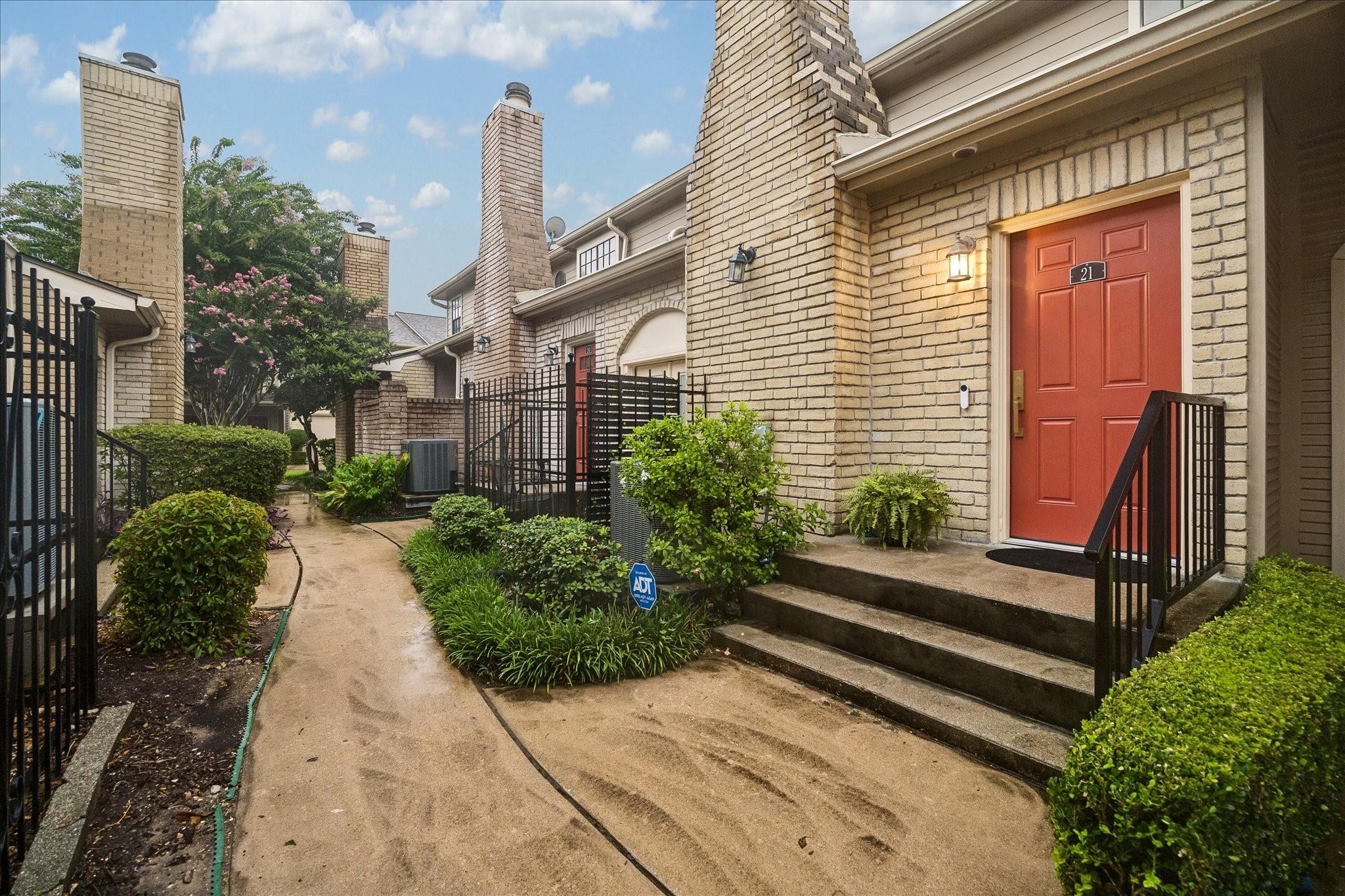7350 Kirby Drive #21 — photo