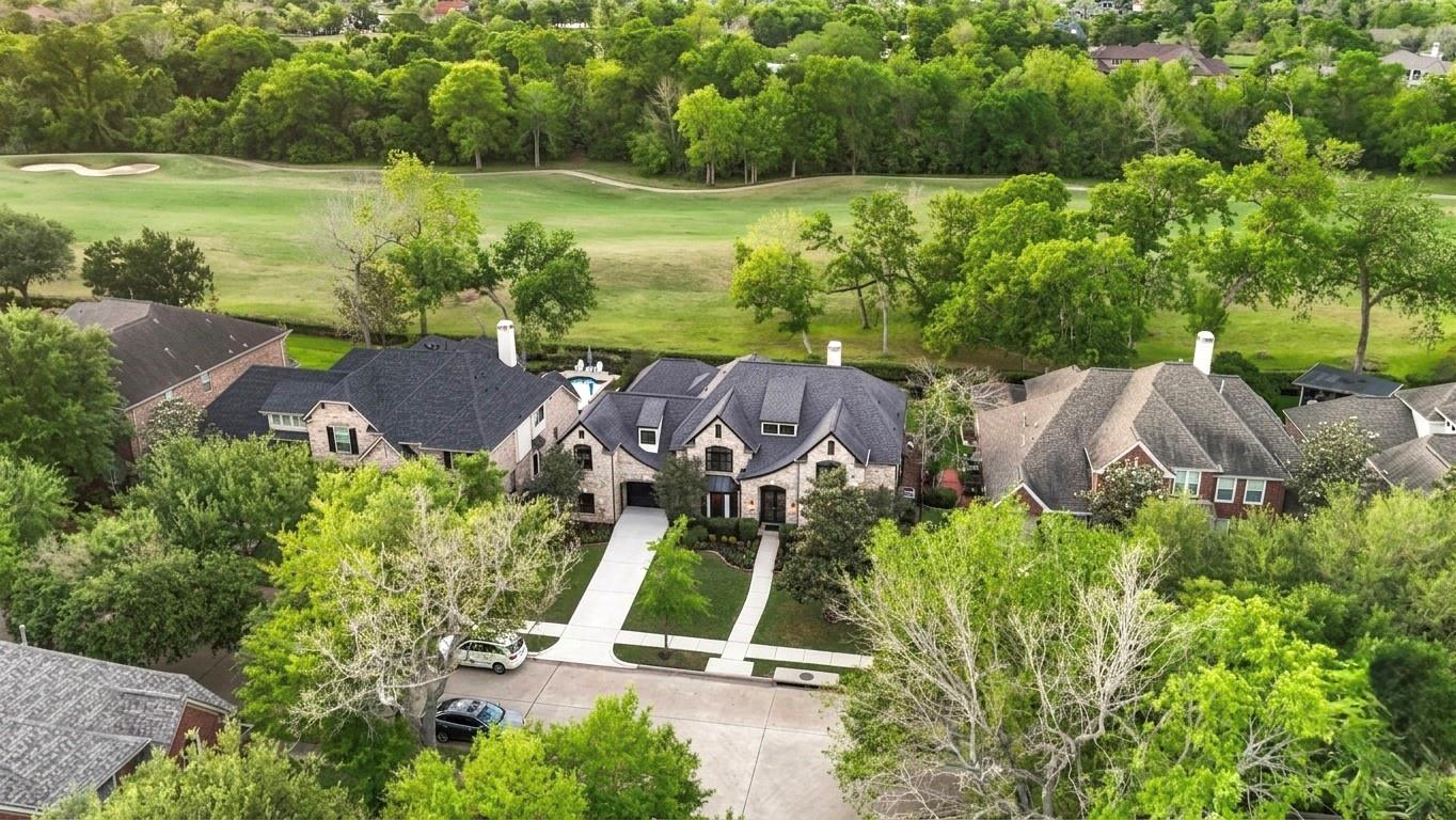 2811 Waters Lake Lane — photo