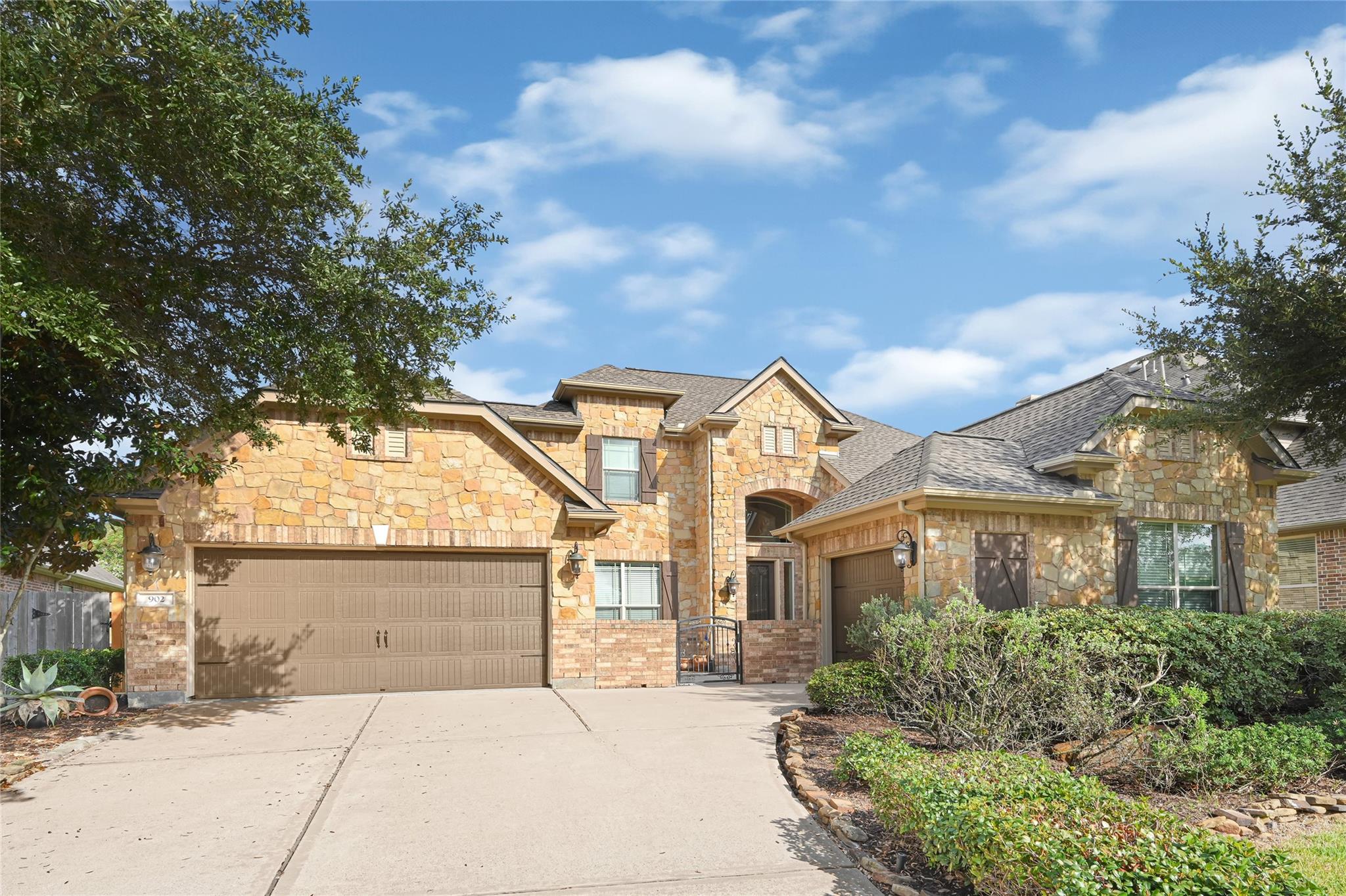 902 Cactus Ridge Court — photo