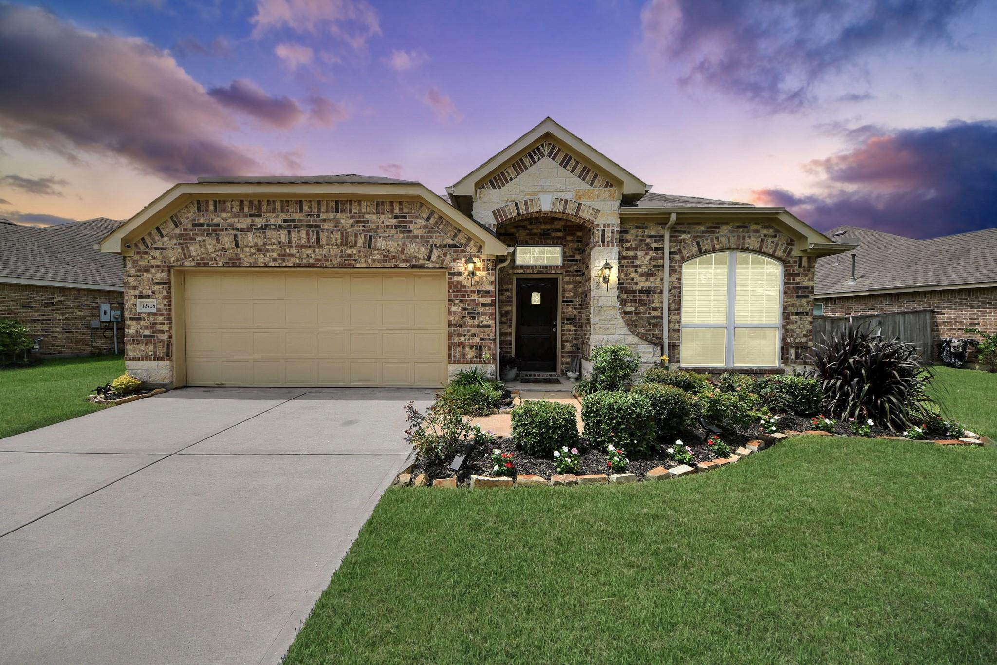 13715 Madera Bend Lane — photo