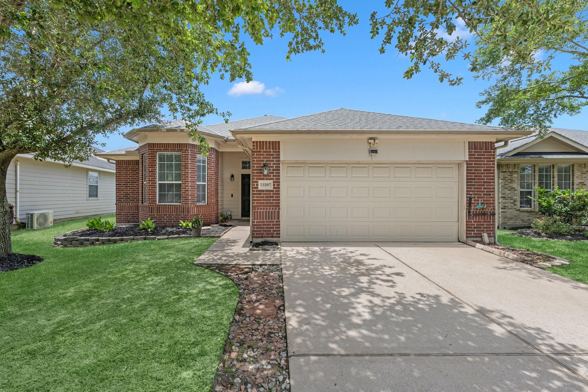 15207 Olmstead Park Drive — photo