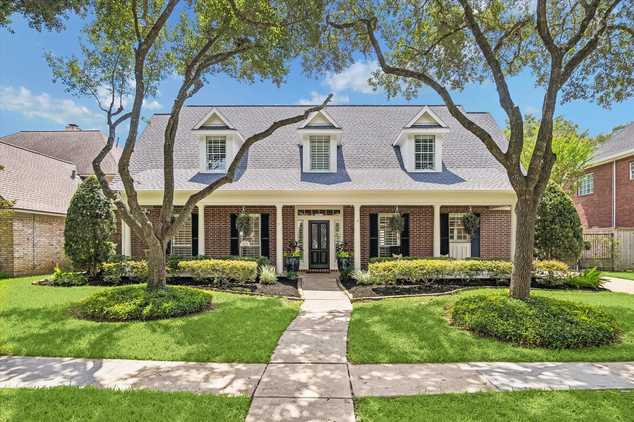30 Saint Simons Court — photo