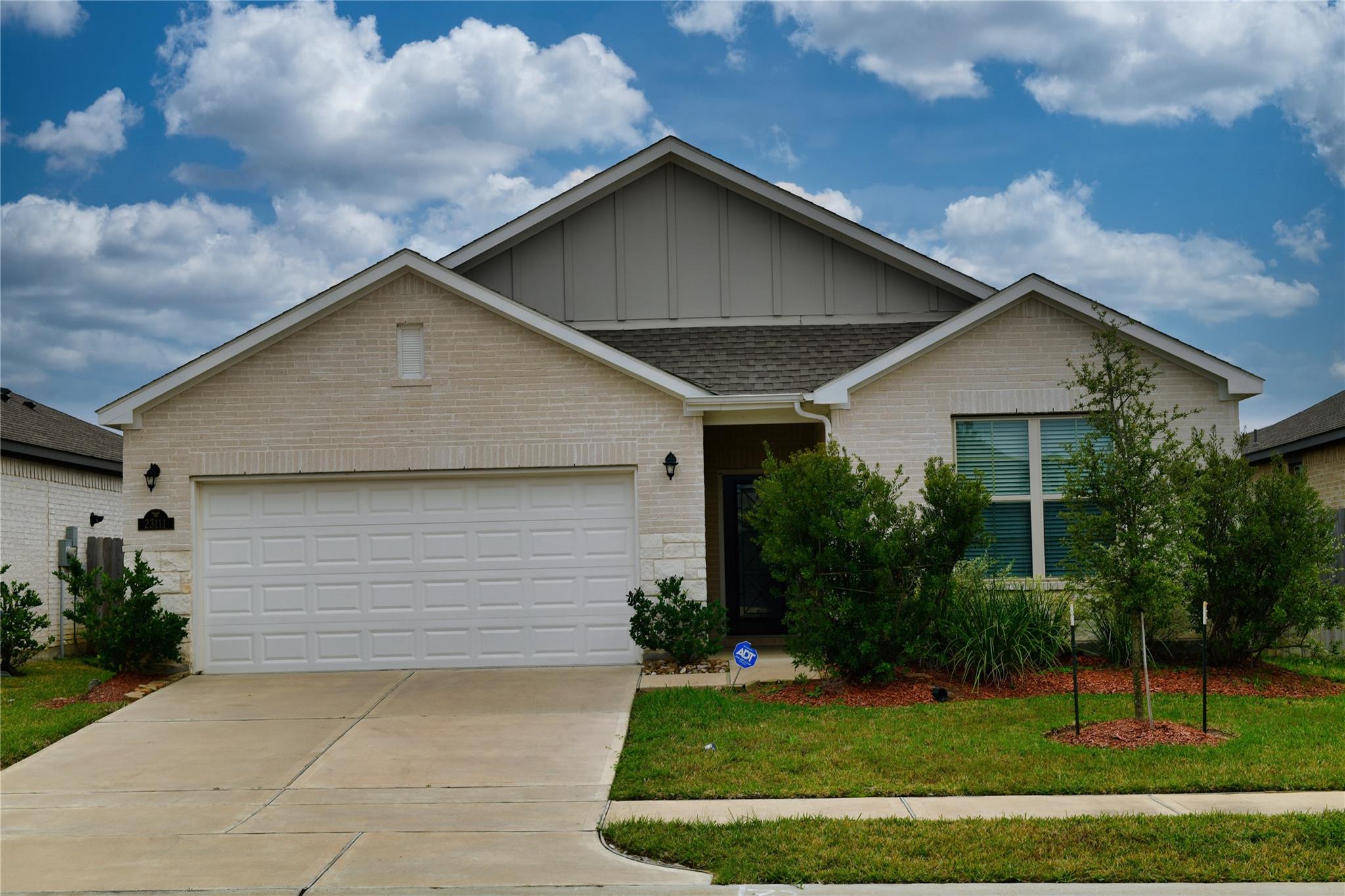 23111 Forebear Drive — photo