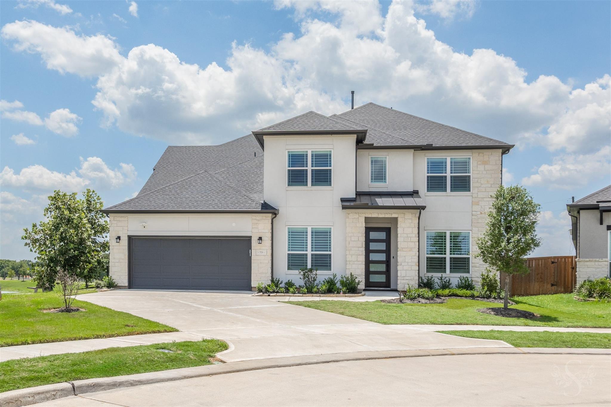 7526 Sunny Oak Lane — photo