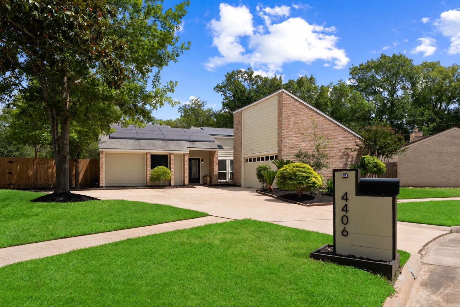 4406 Pine Mountain Court — photo