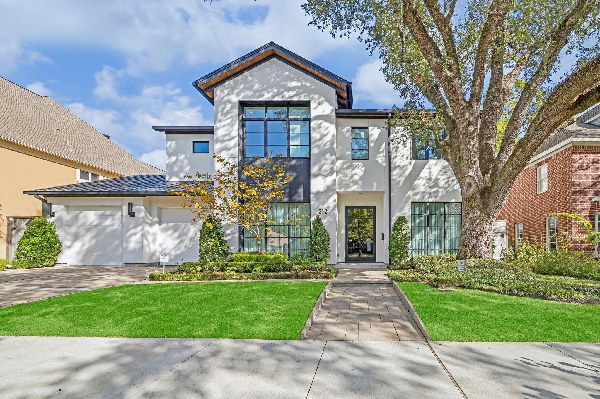 212 E Cowan Drive — photo