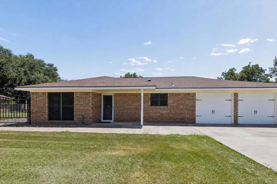 1534 Sterling Drive — photo