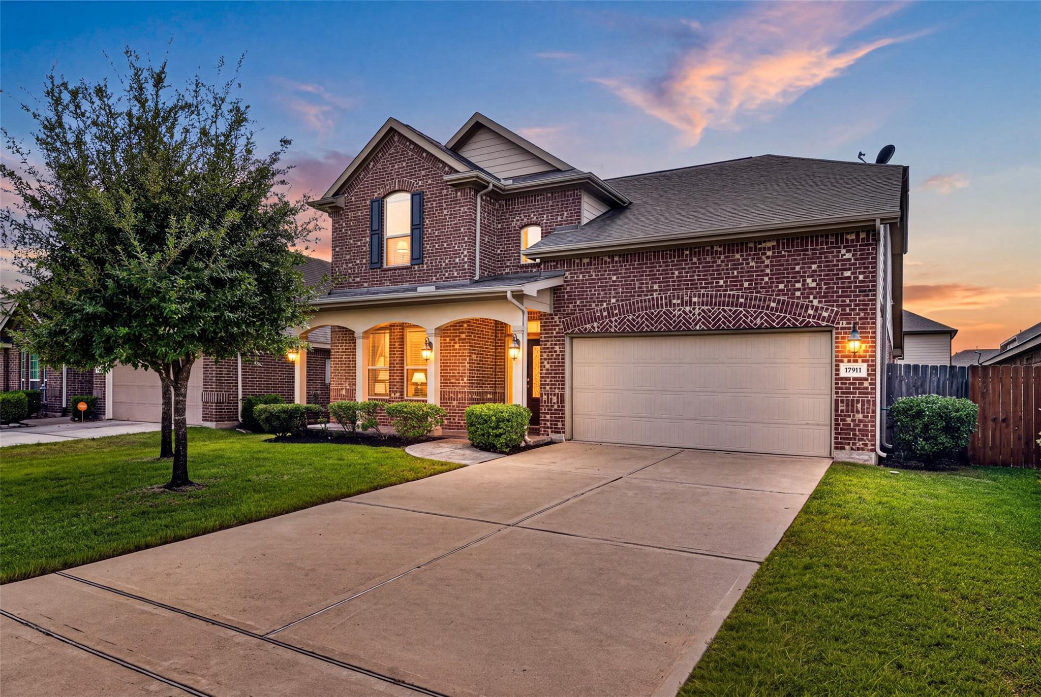 17911 Shadow Oak Drive — photo