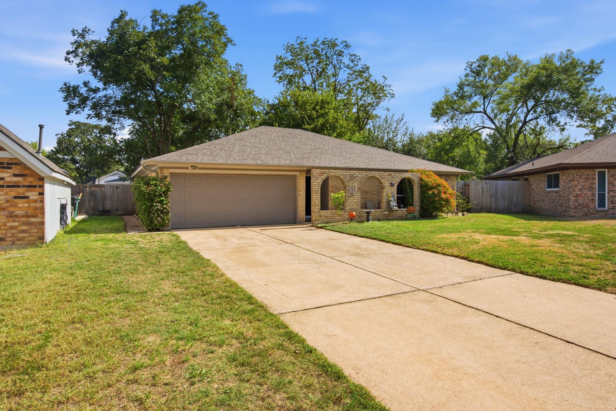9218 Landwood Drive — photo