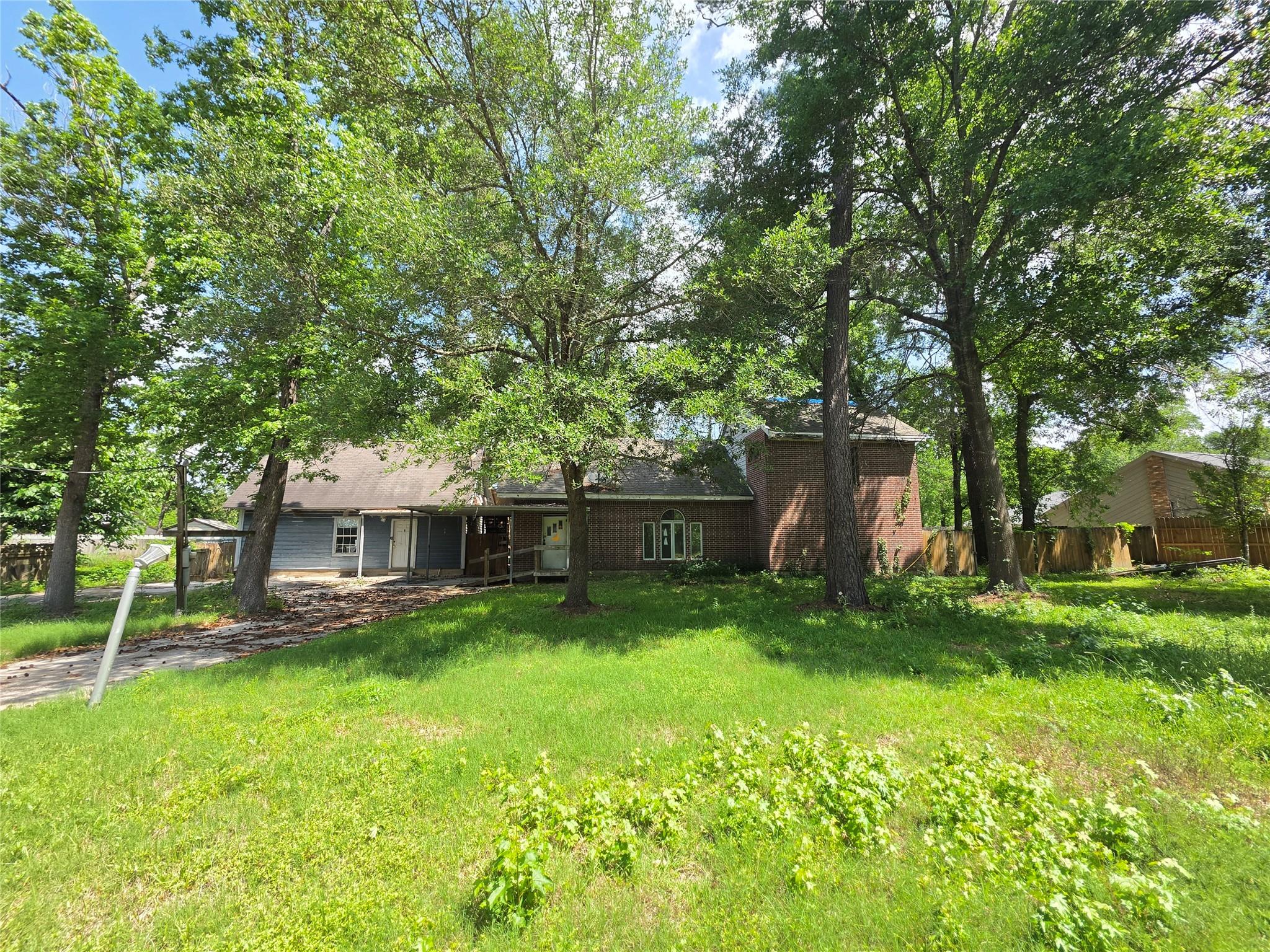 12222 Oak Hollow Lane — photo
