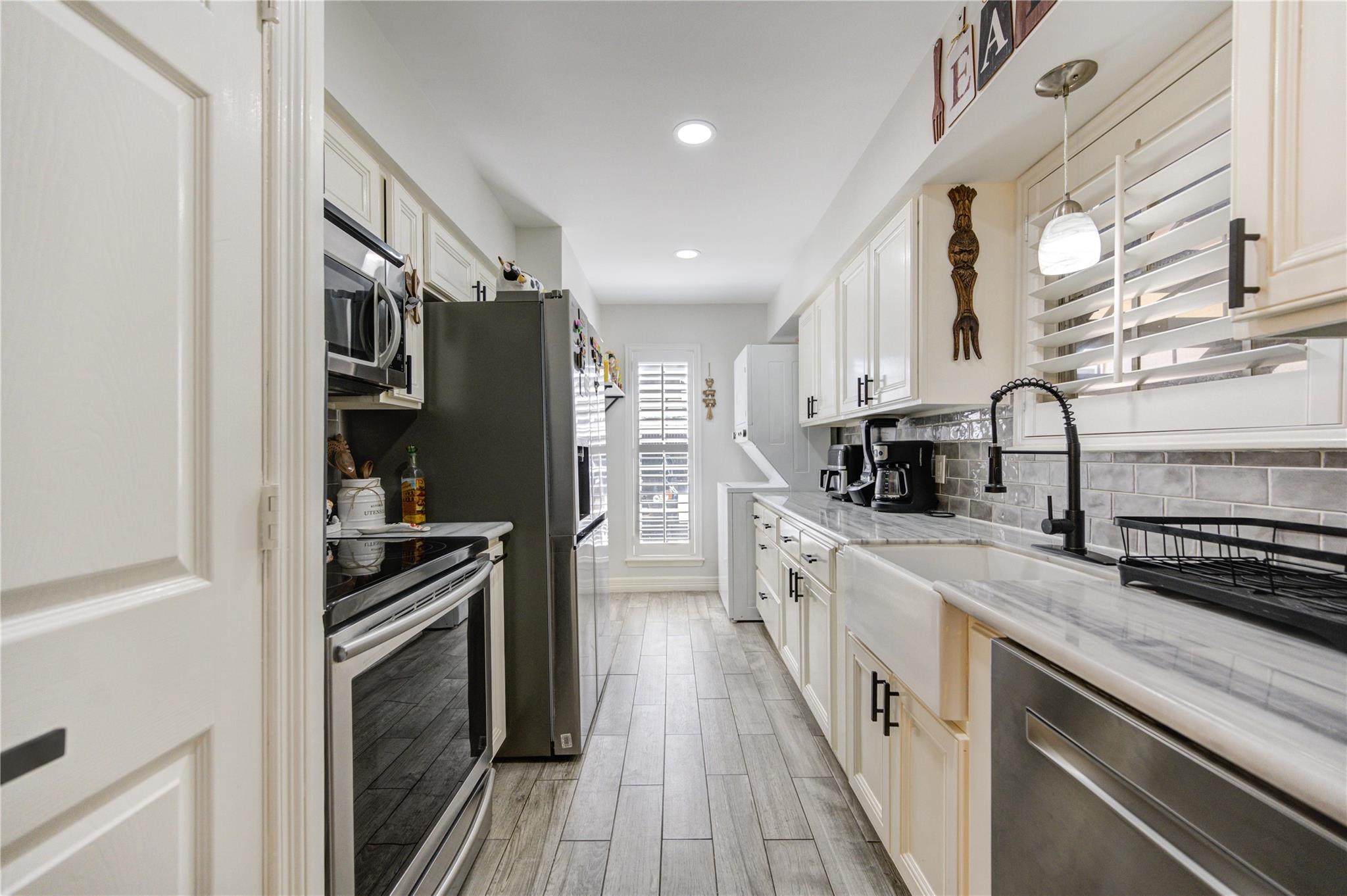 12550 Whittington Drive #305 — photo