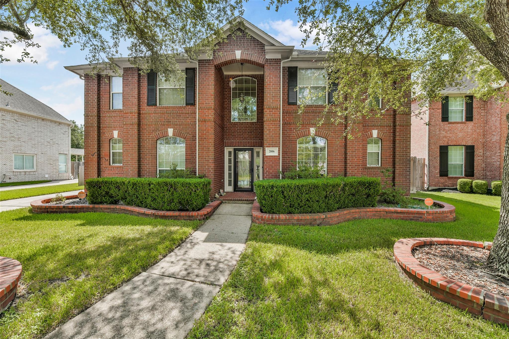 2806 Capecrest Drive — photo