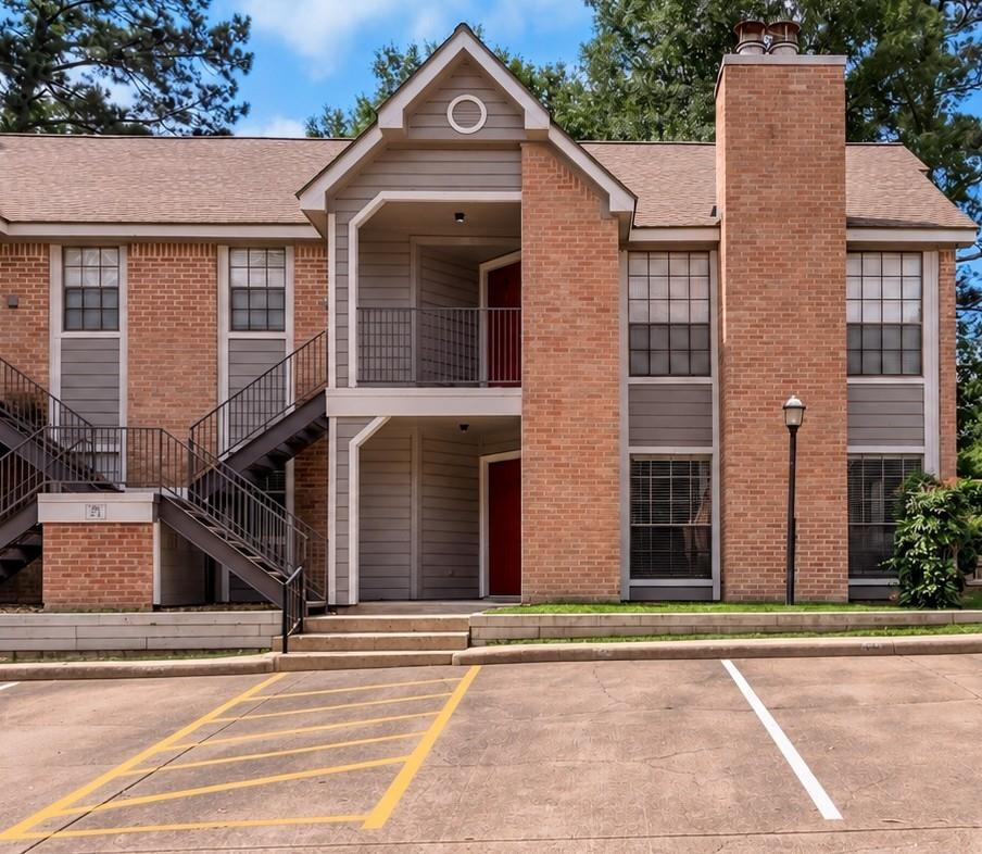 2401 Sycamore Avenue #C2 — photo
