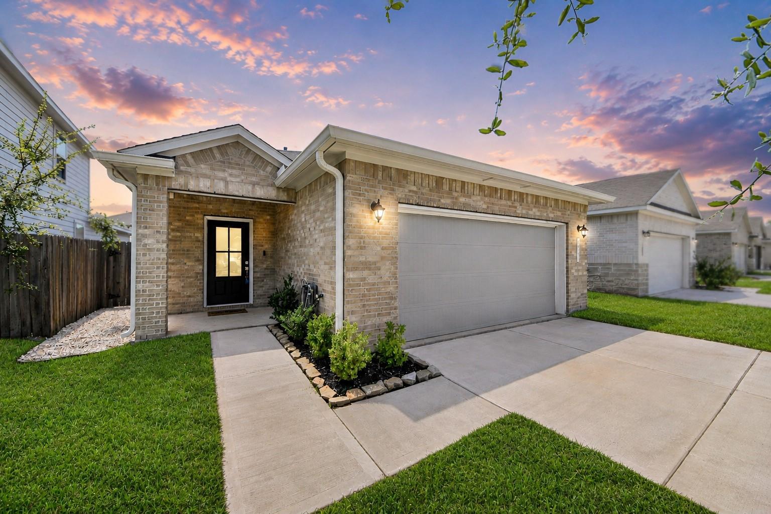 24751 Russet Bluff Trail — photo