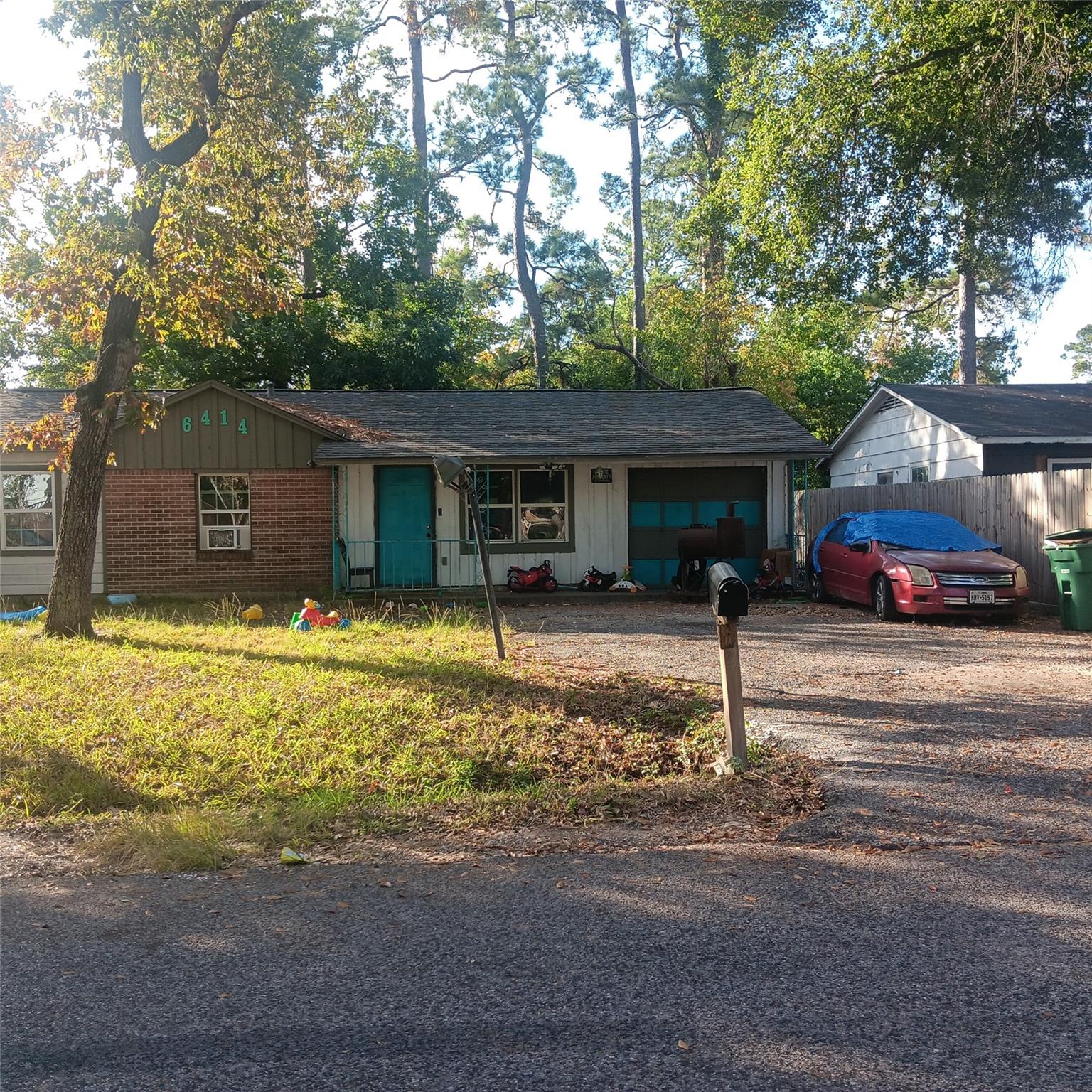 6414 Mohawk Street — photo