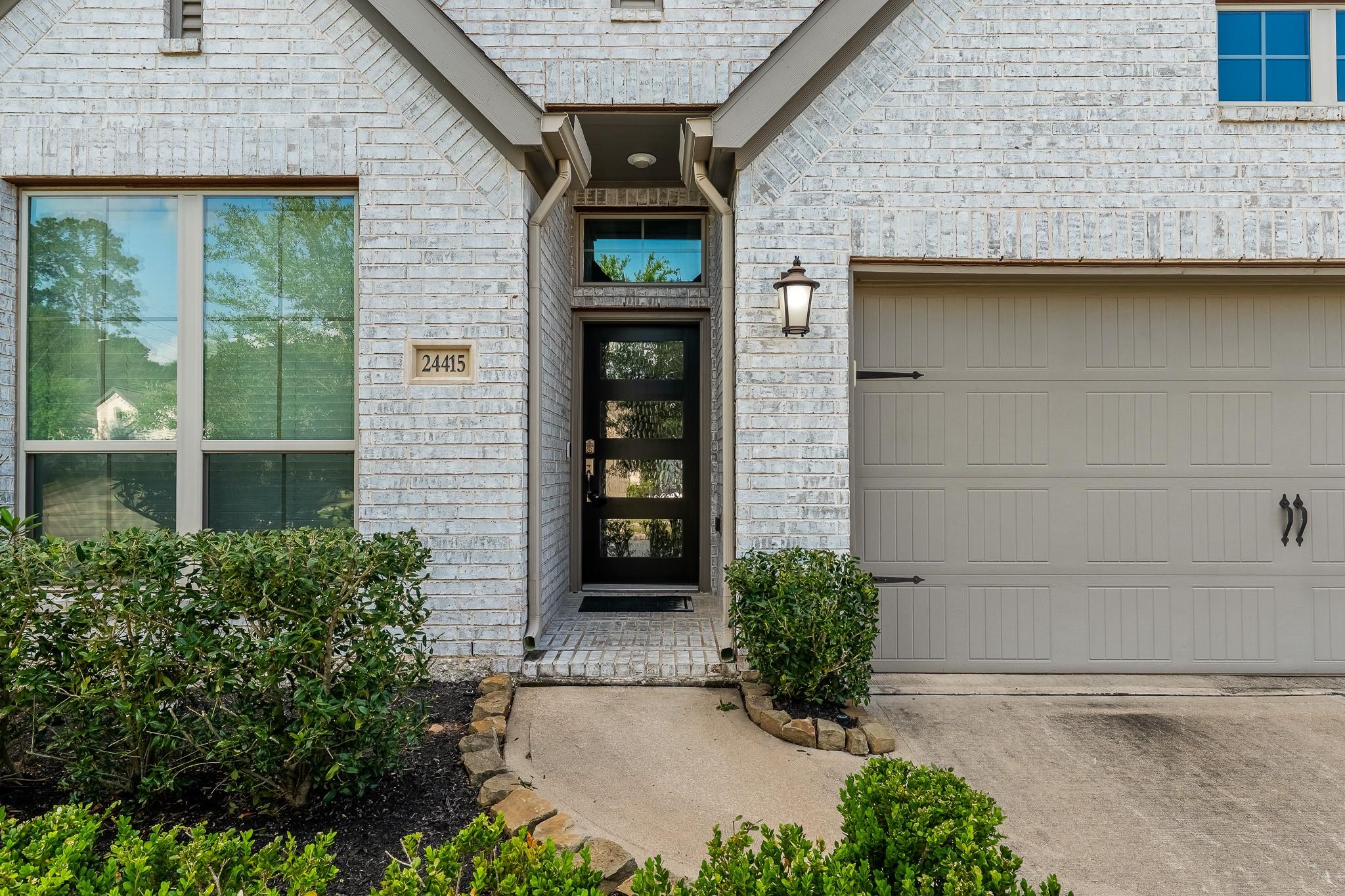 24415 Morningside Terrace Court — photo