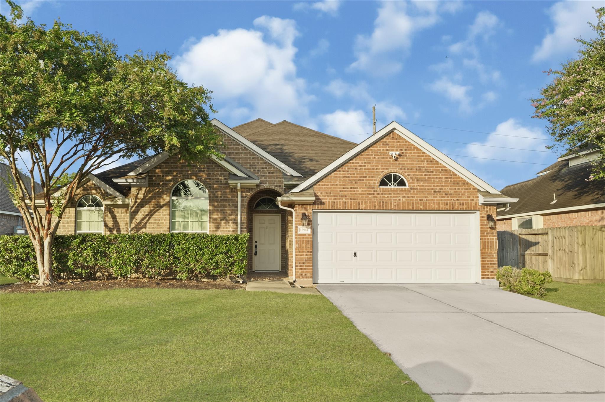 15914 Maplewick Drive — photo