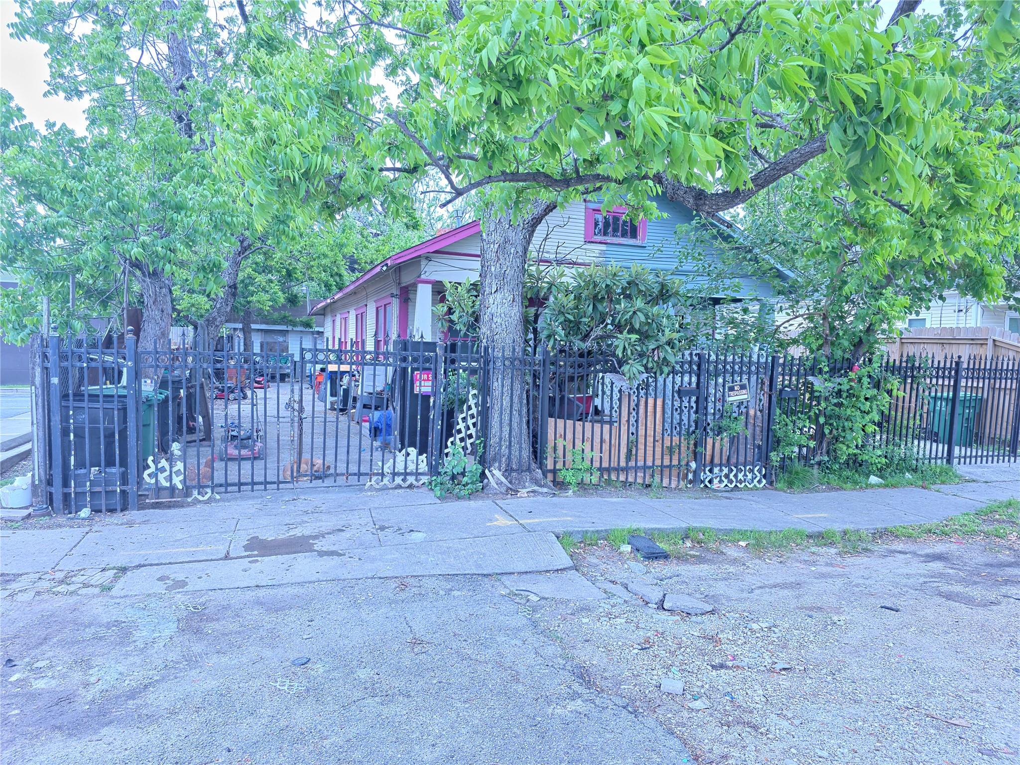 1006 Panama Street — photo