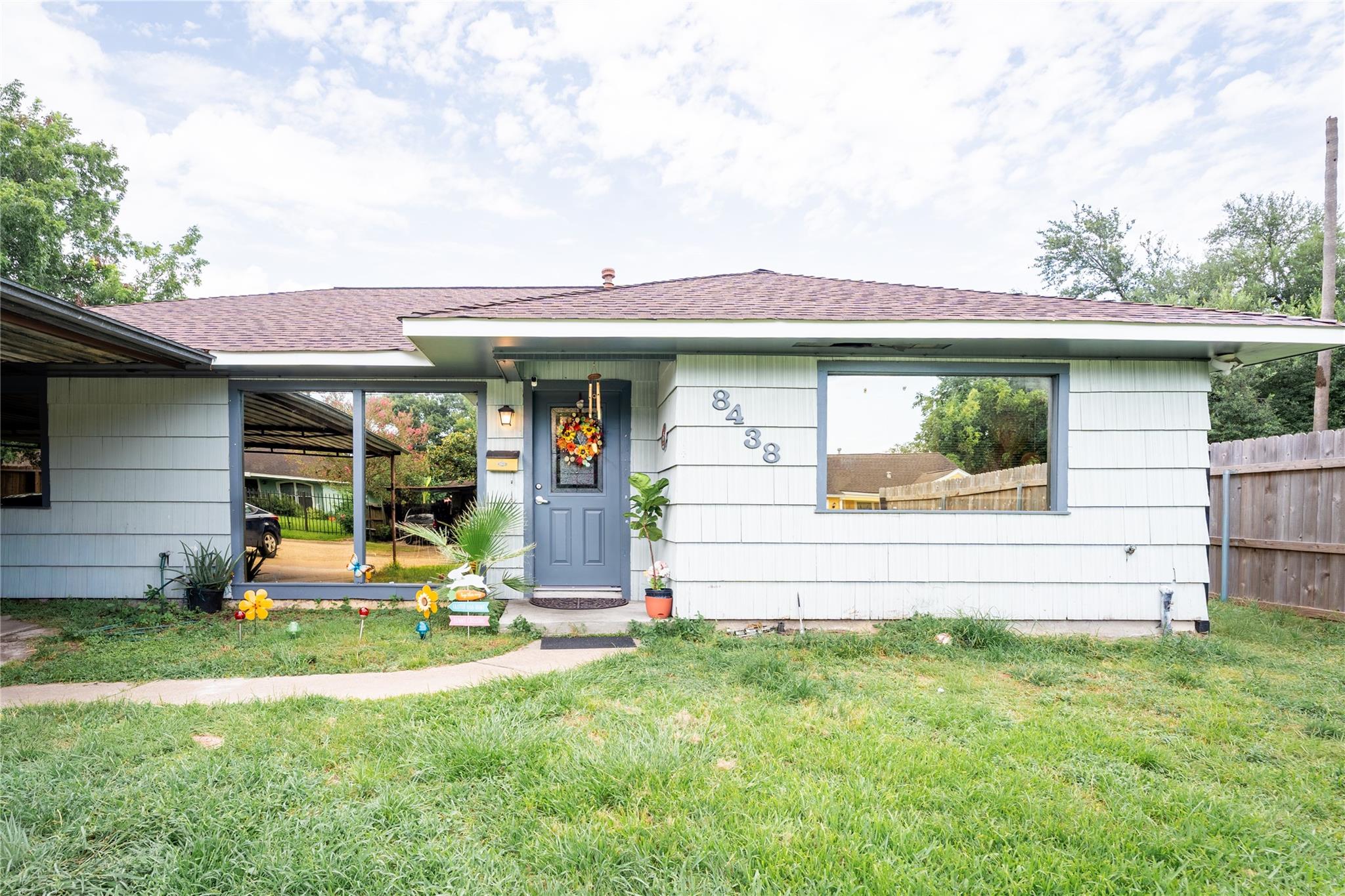 8438 Sonneville Drive — photo