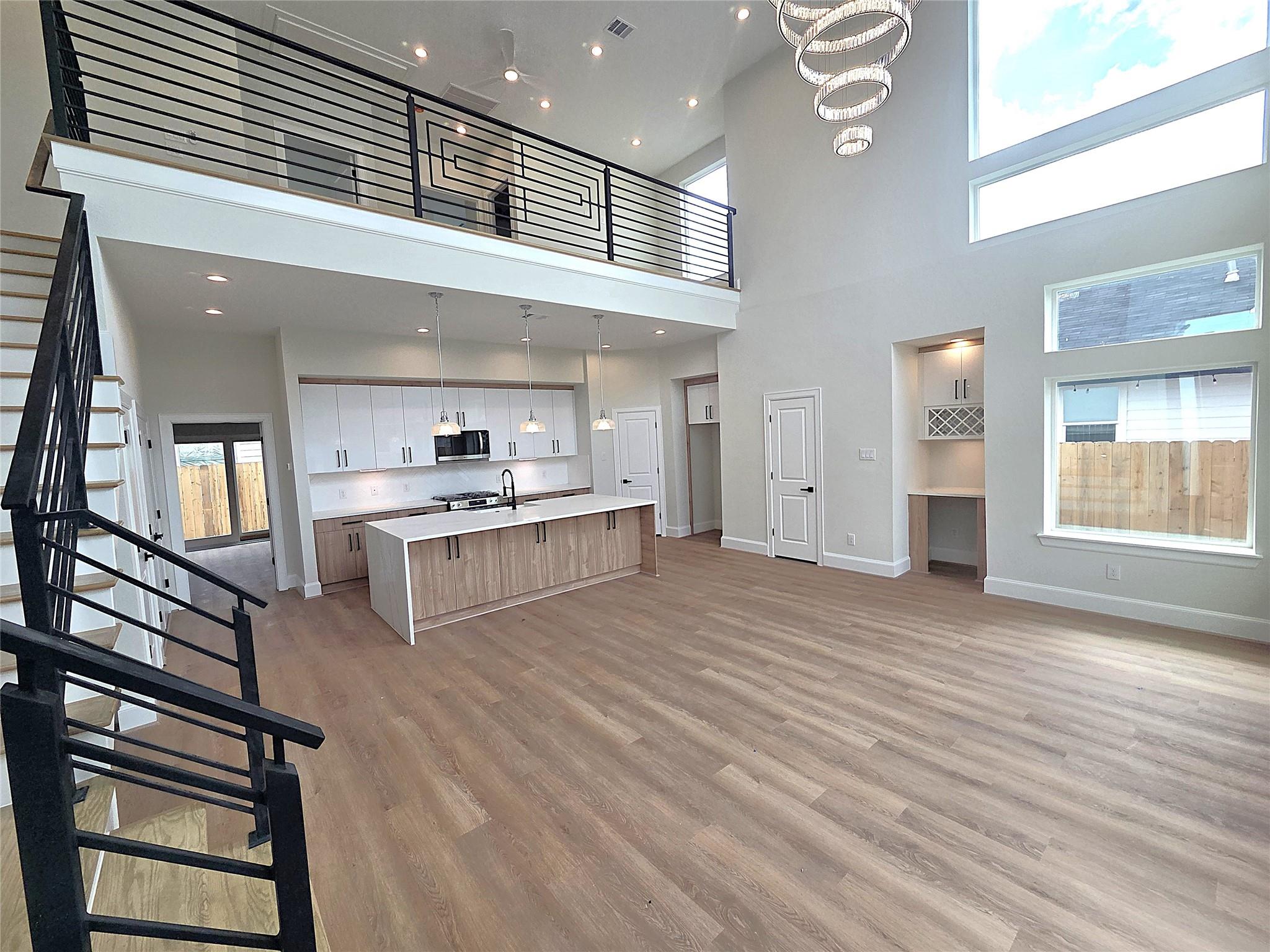 00 Collier Street — photo