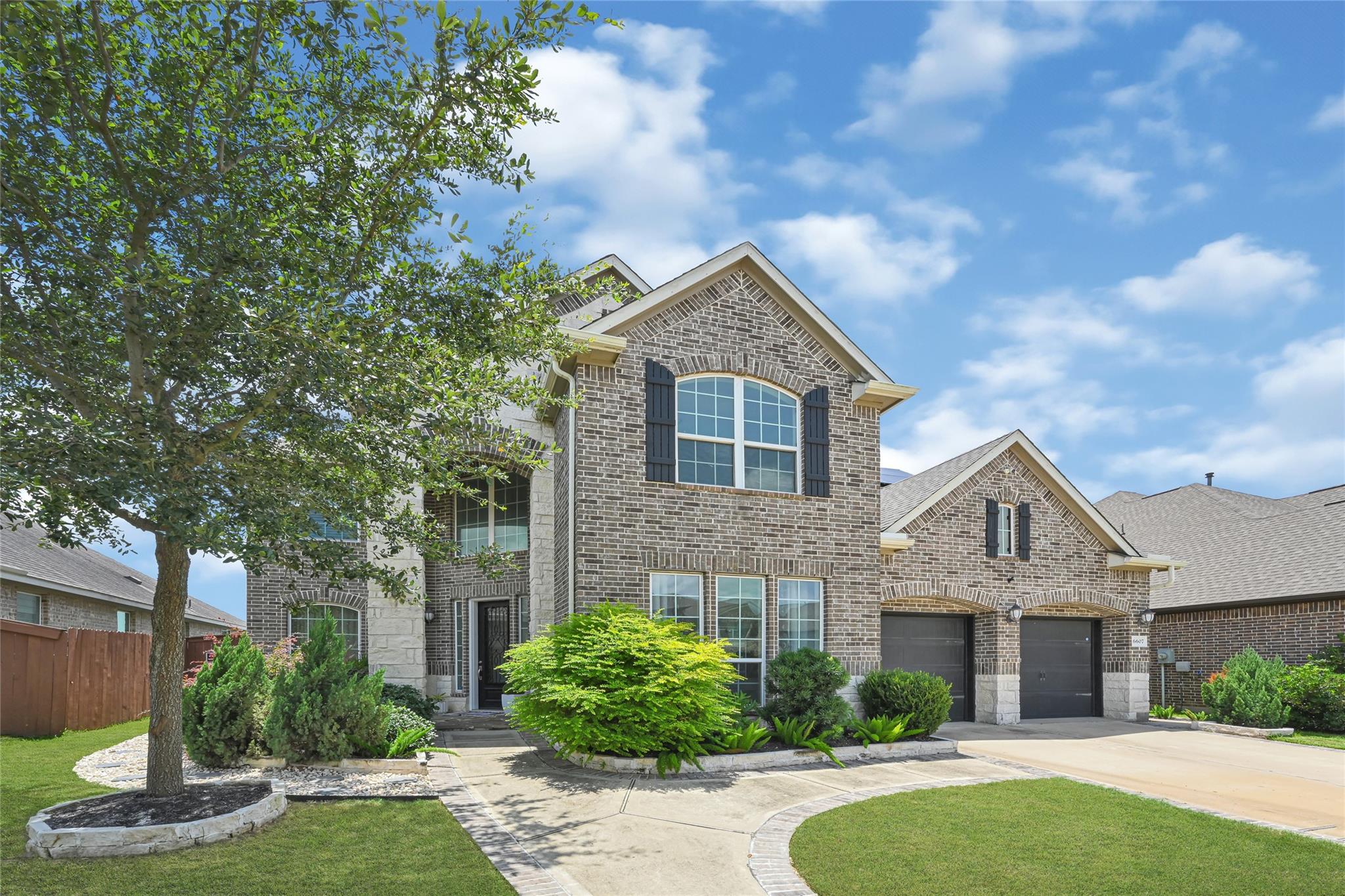 6607 Providence River Lane — photo