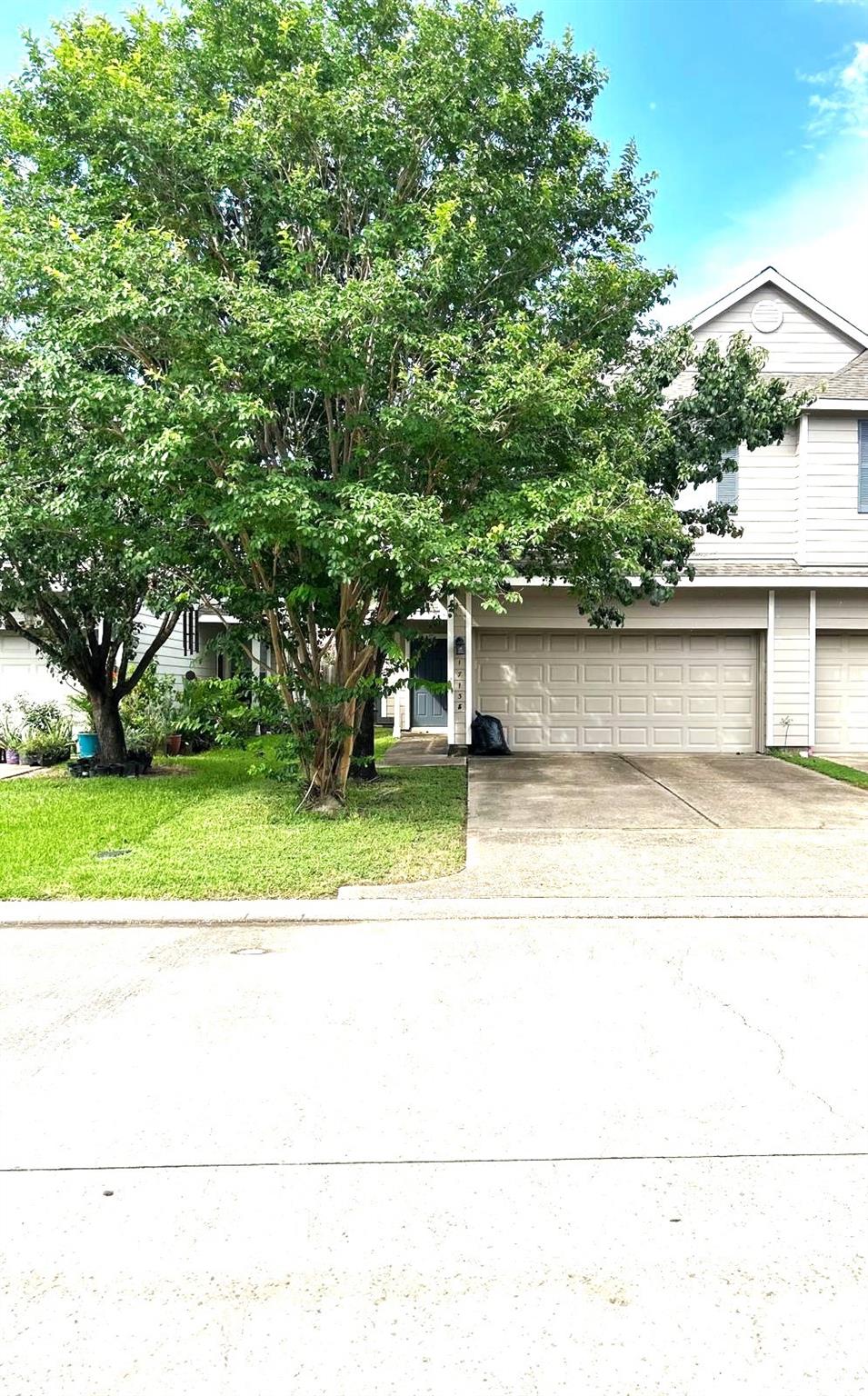 17138 Oakwood Chase Drive — photo
