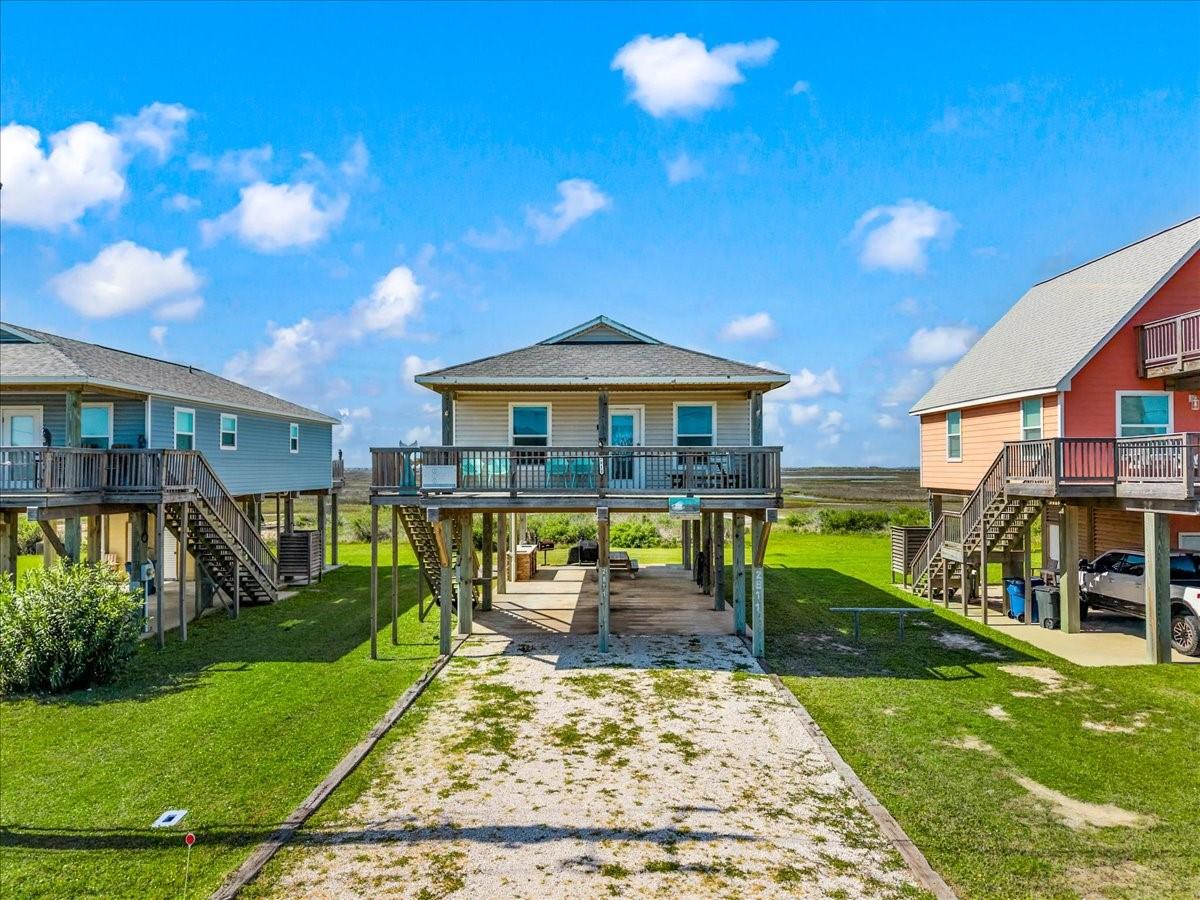 2811 Blue Water Highway — photo