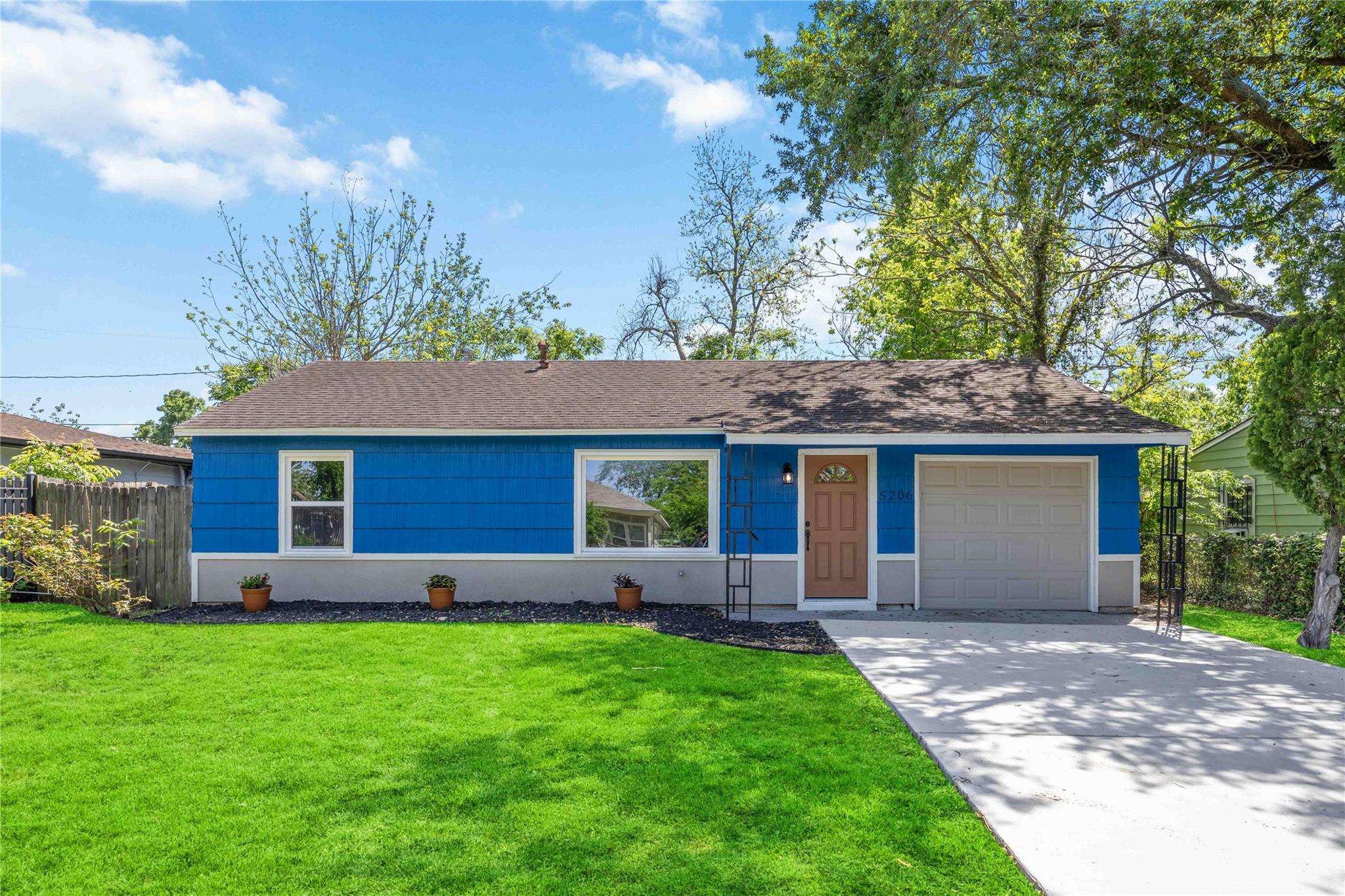 5206 Willow Glen Drive — photo