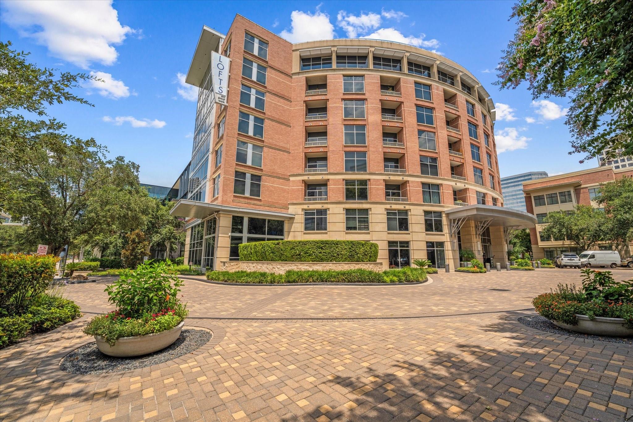 1901 Post Oak Boulevard #104 — photo