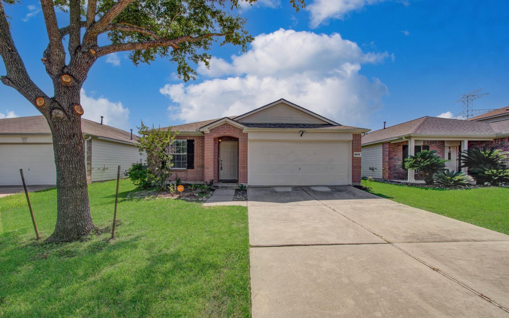 9214 Brandon Chase Lane — photo