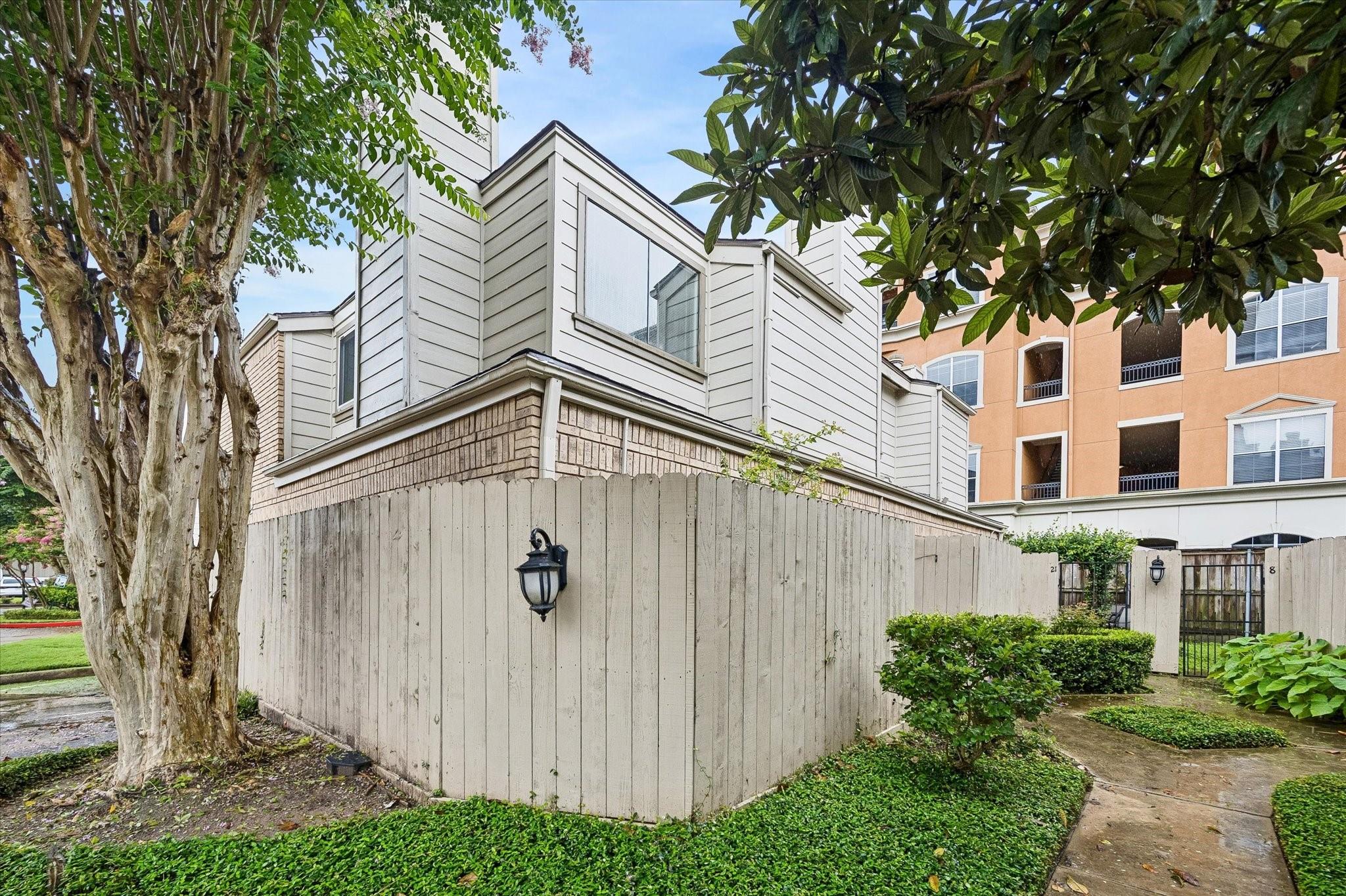 1829 Augusta Drive #19 — photo